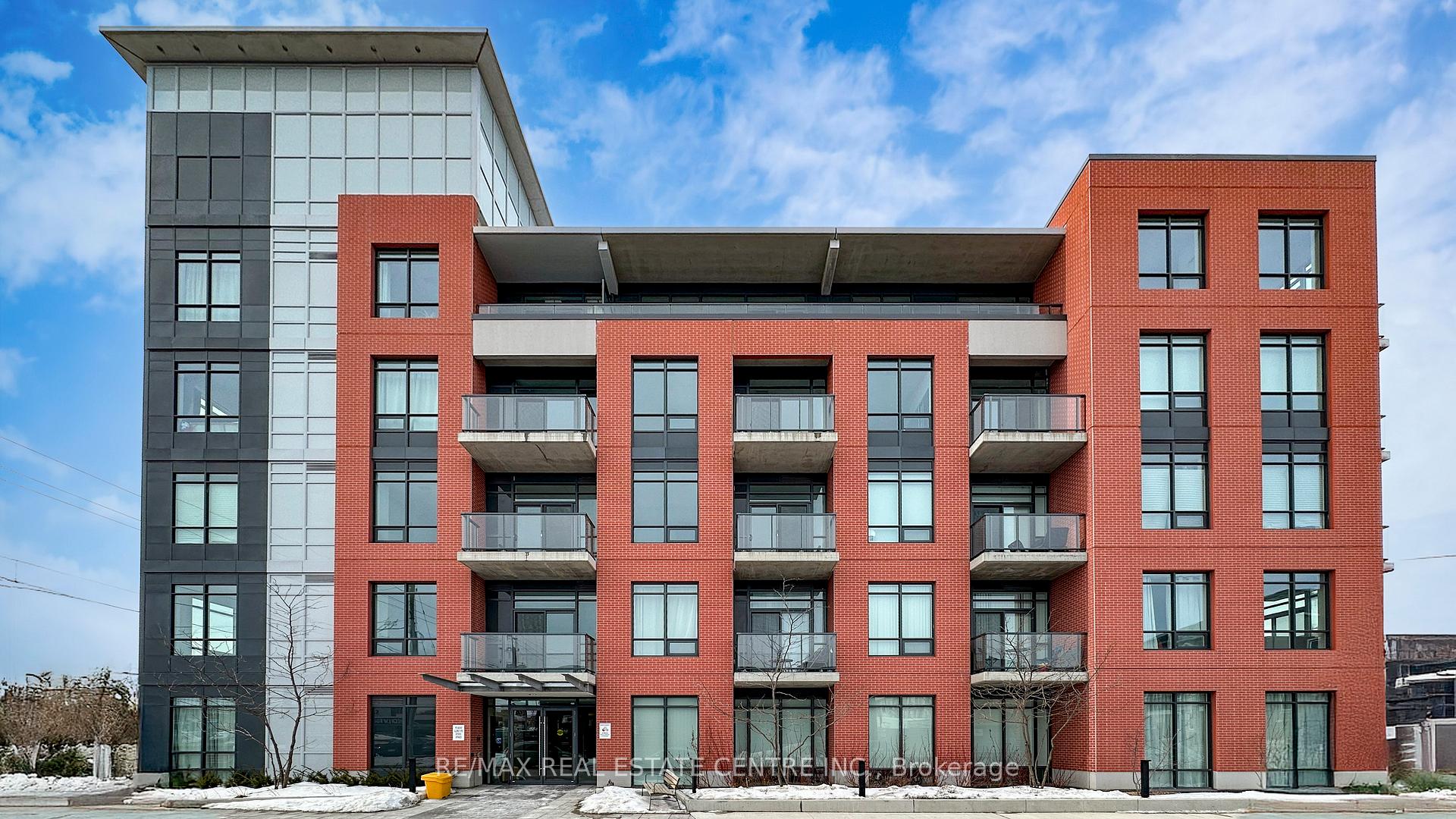 1010 Dundas Street E PH12, Whitby, ON L1N 2K2