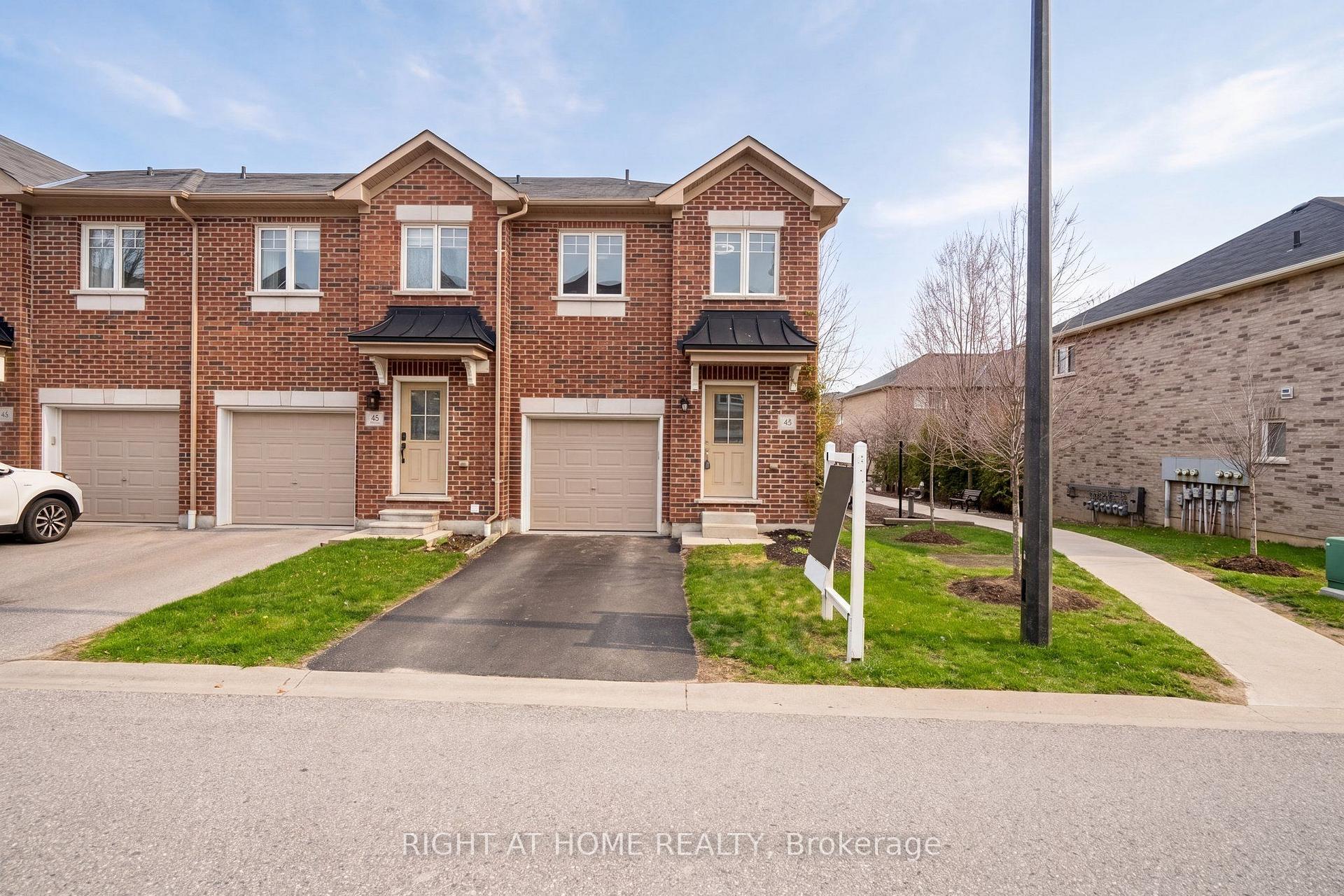 40 Markham Trail, Clarington, ON L1C 0S4 — Clarington, Ontario