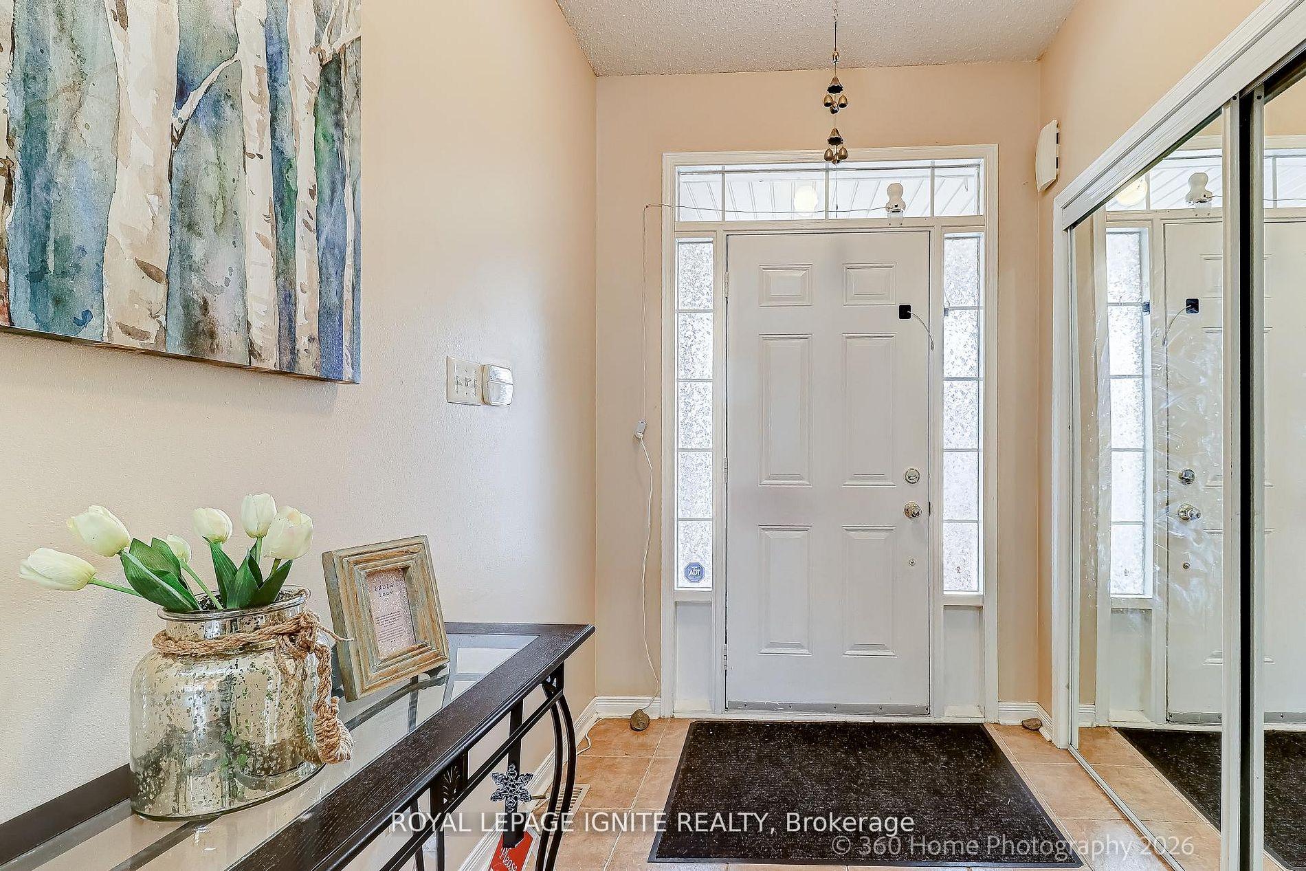 48 Thorp Crescent, Ajax — photo 3 of 5