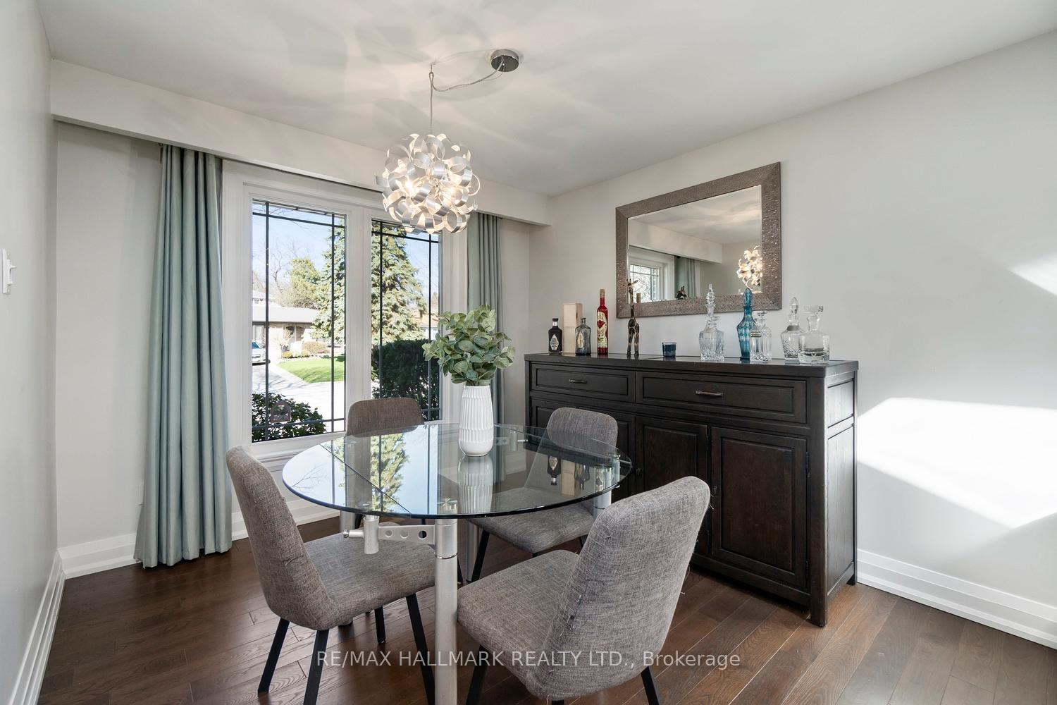 37 Lewin Crescent, Ajax — photo 3 of 5