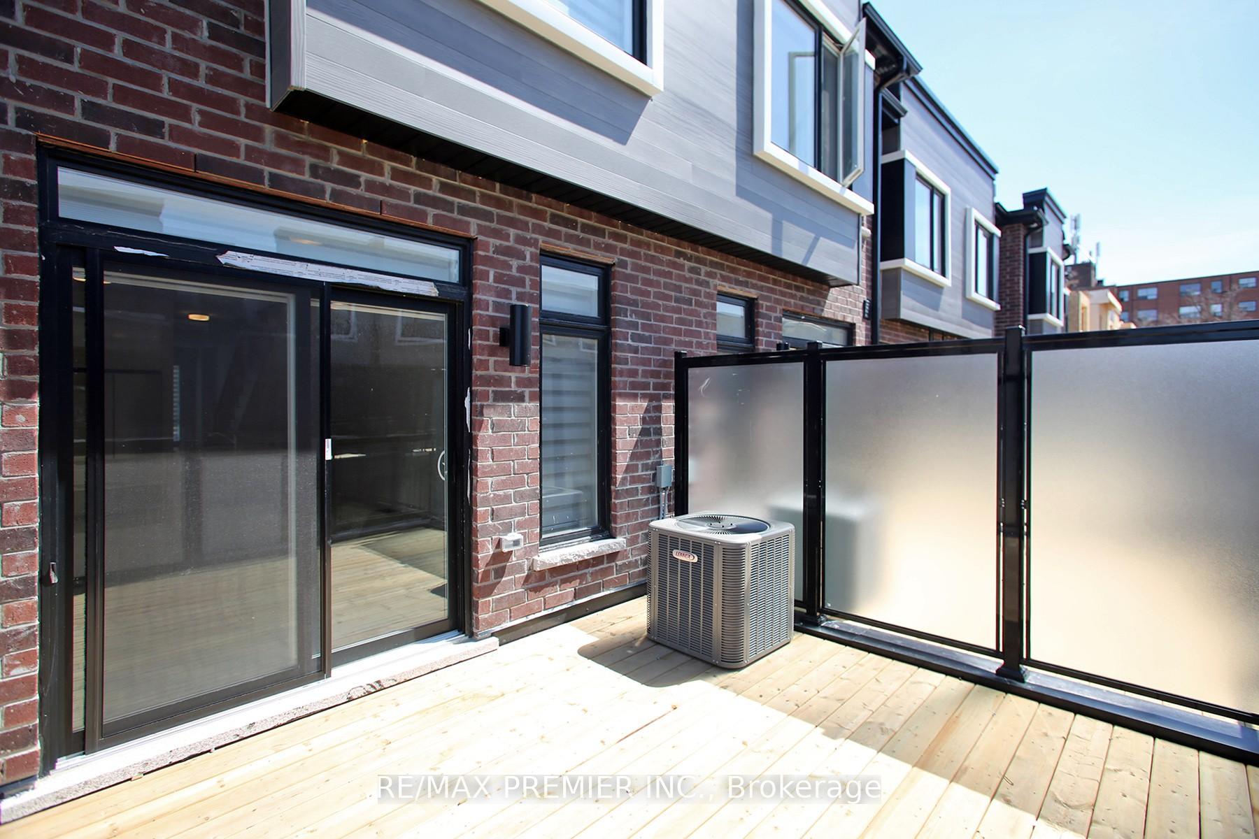 73 Akil Thomas Gardens, Toronto E09 — photo 4 of 5