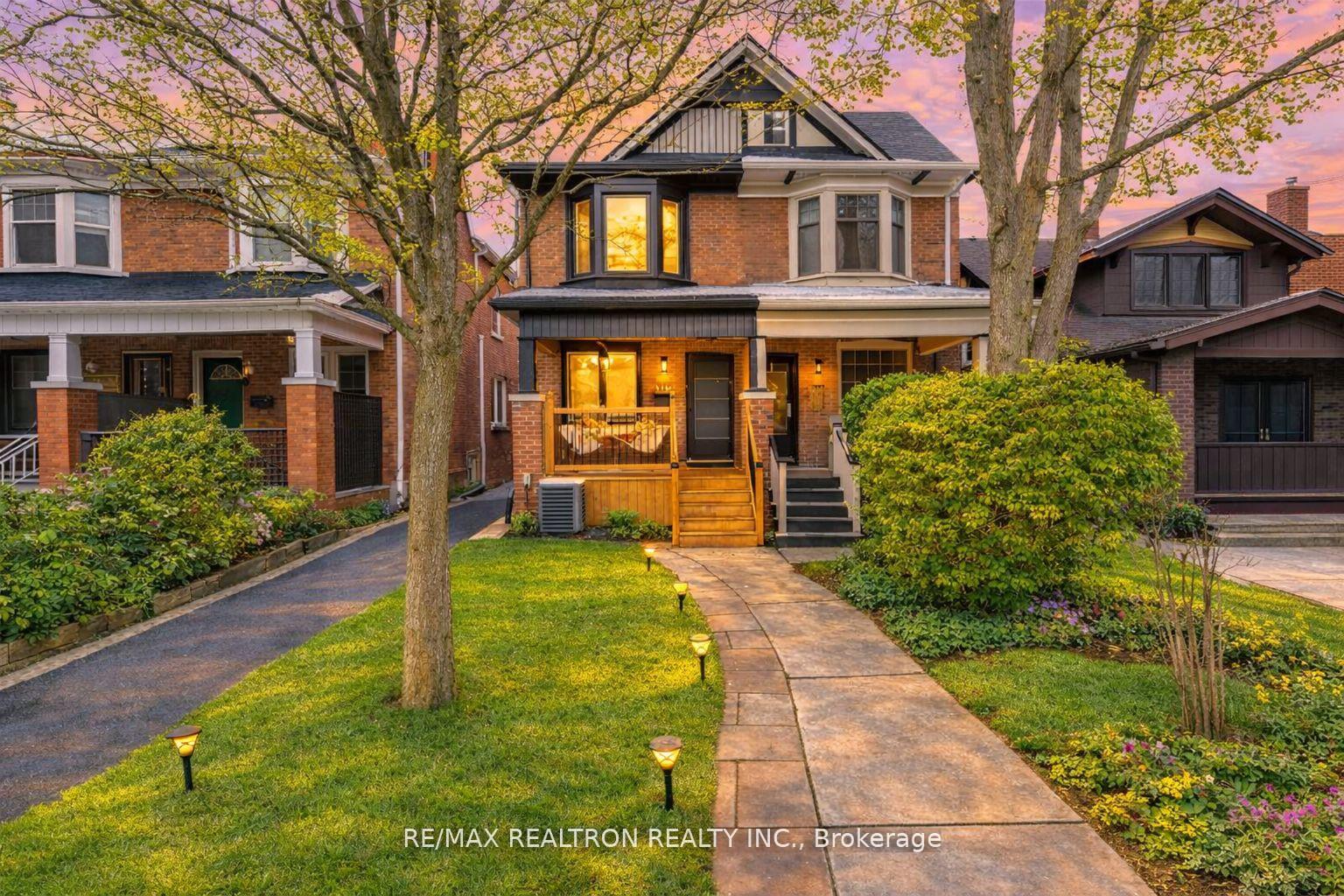 111 Glenmore Road, Toronto E02, ON M4L 3M2