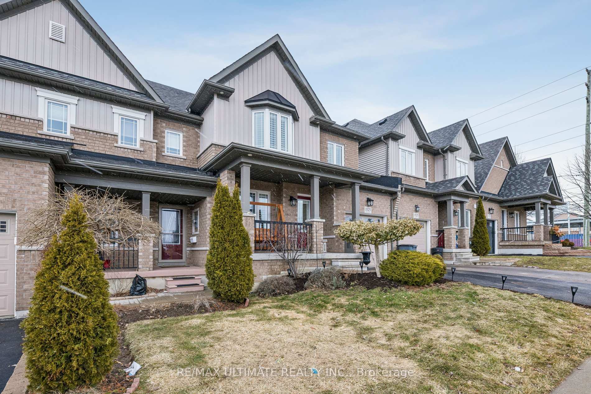 1825 Silverstone Crescent, Oshawa, ON L1K 0V6