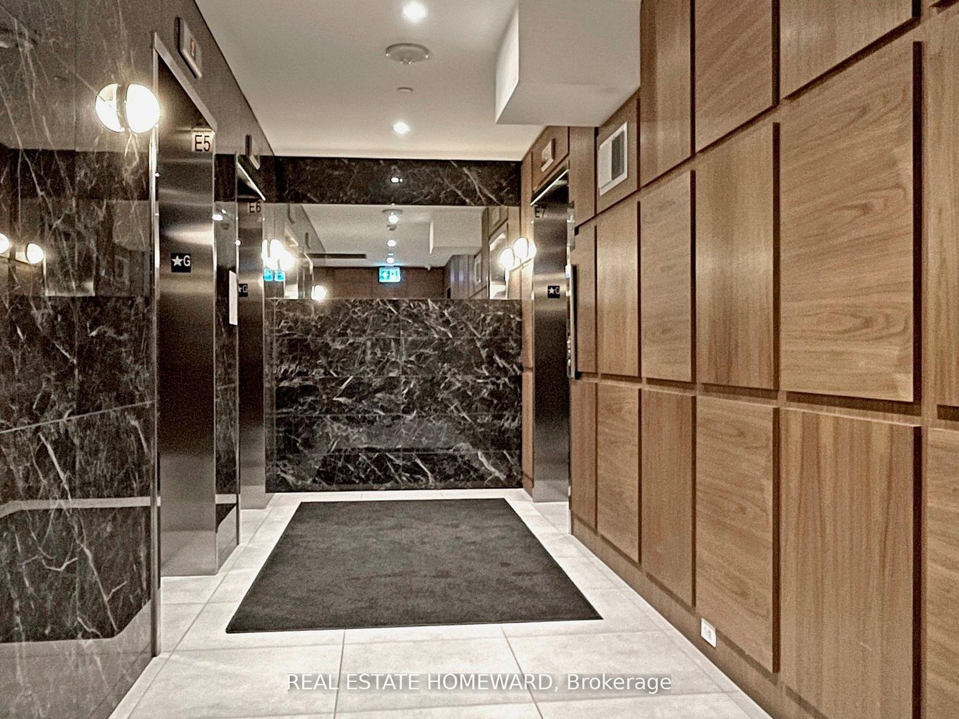 30 Baseball Place 702, Toronto E01 — photo 4 of 5