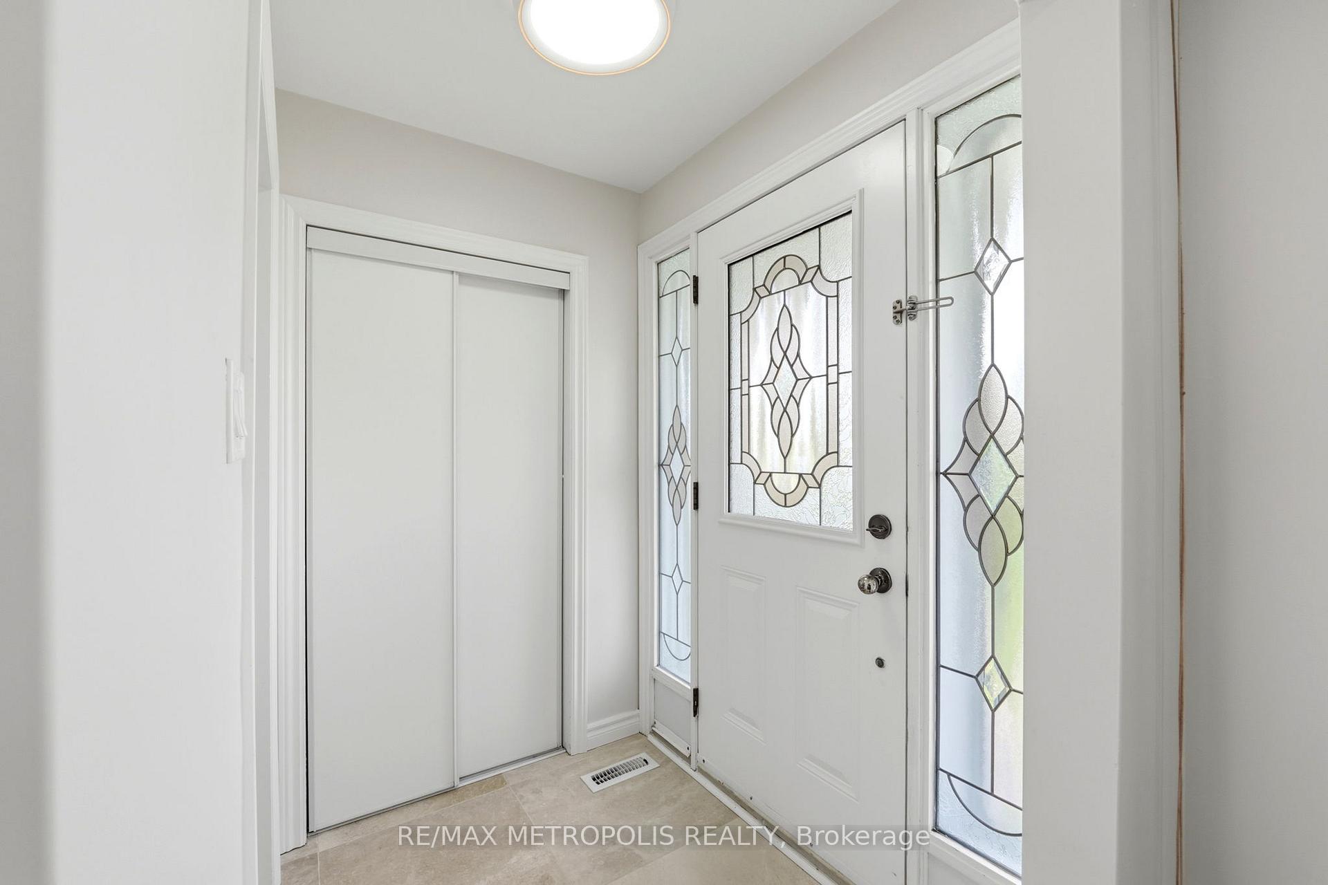 23 Lochleven Drive, Toronto E08 — photo 5 of 5