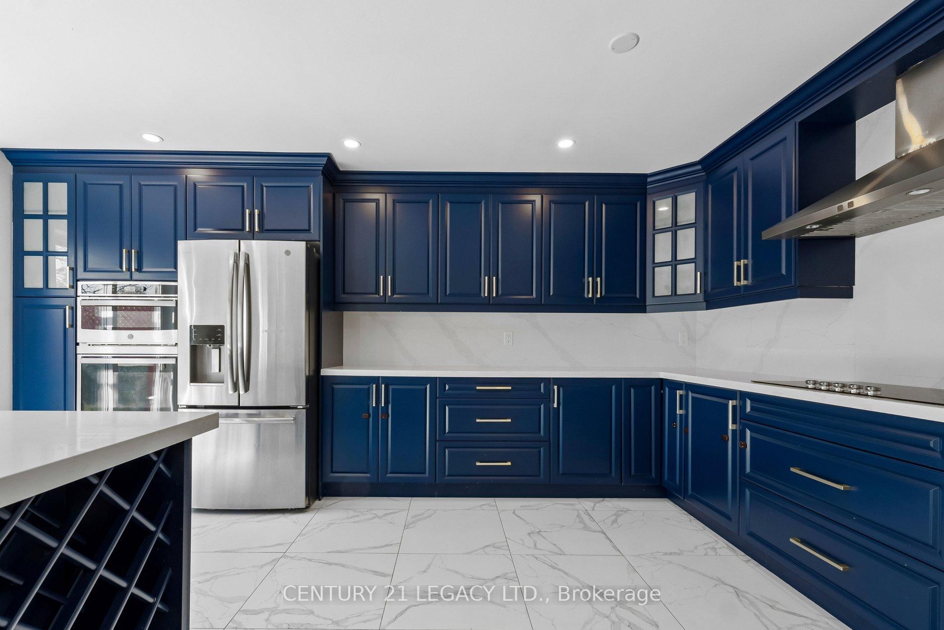 29 Woolf Crescent, Ajax, ON L1S 7N5 — Ajax, Ontario