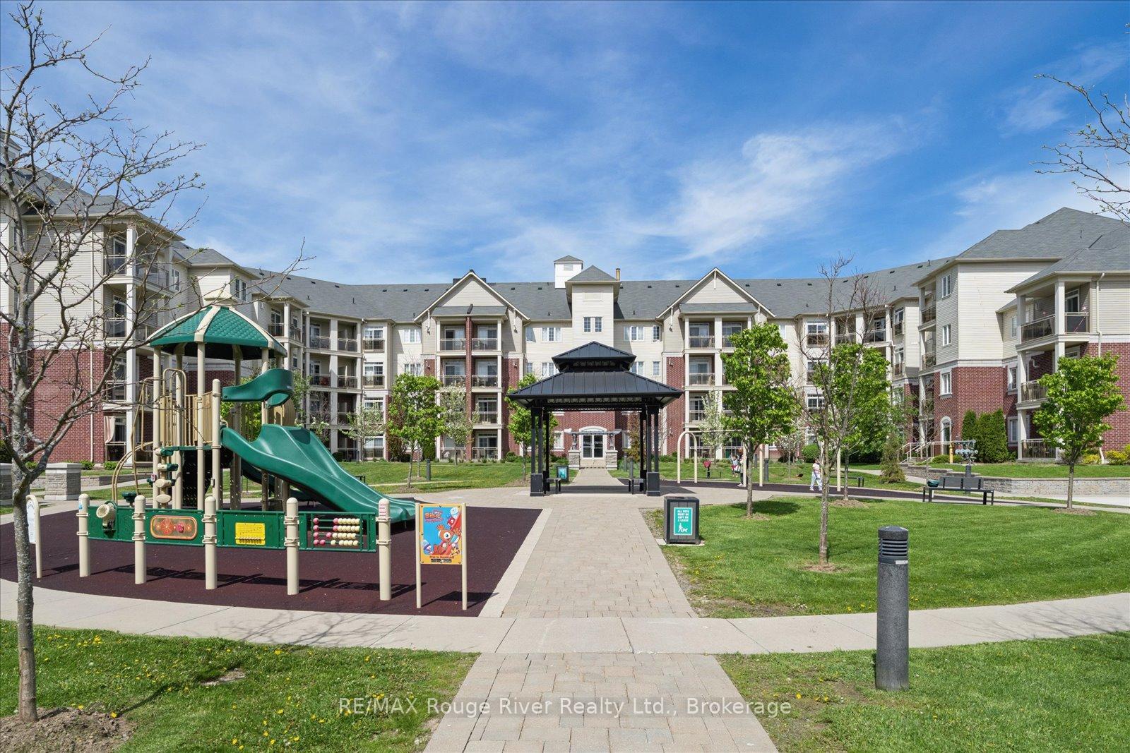 84 Aspen Springs Drive 124, Clarington — photo 3 of 5