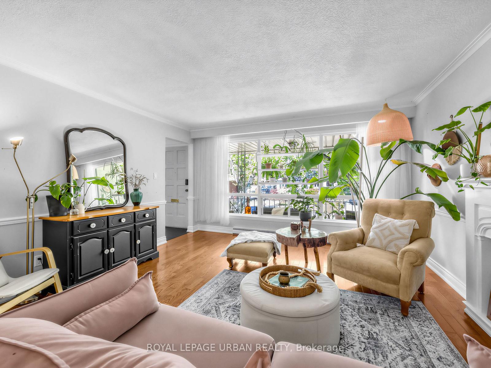 95 Oakridge Drive, Toronto E08 — photo 3 of 5