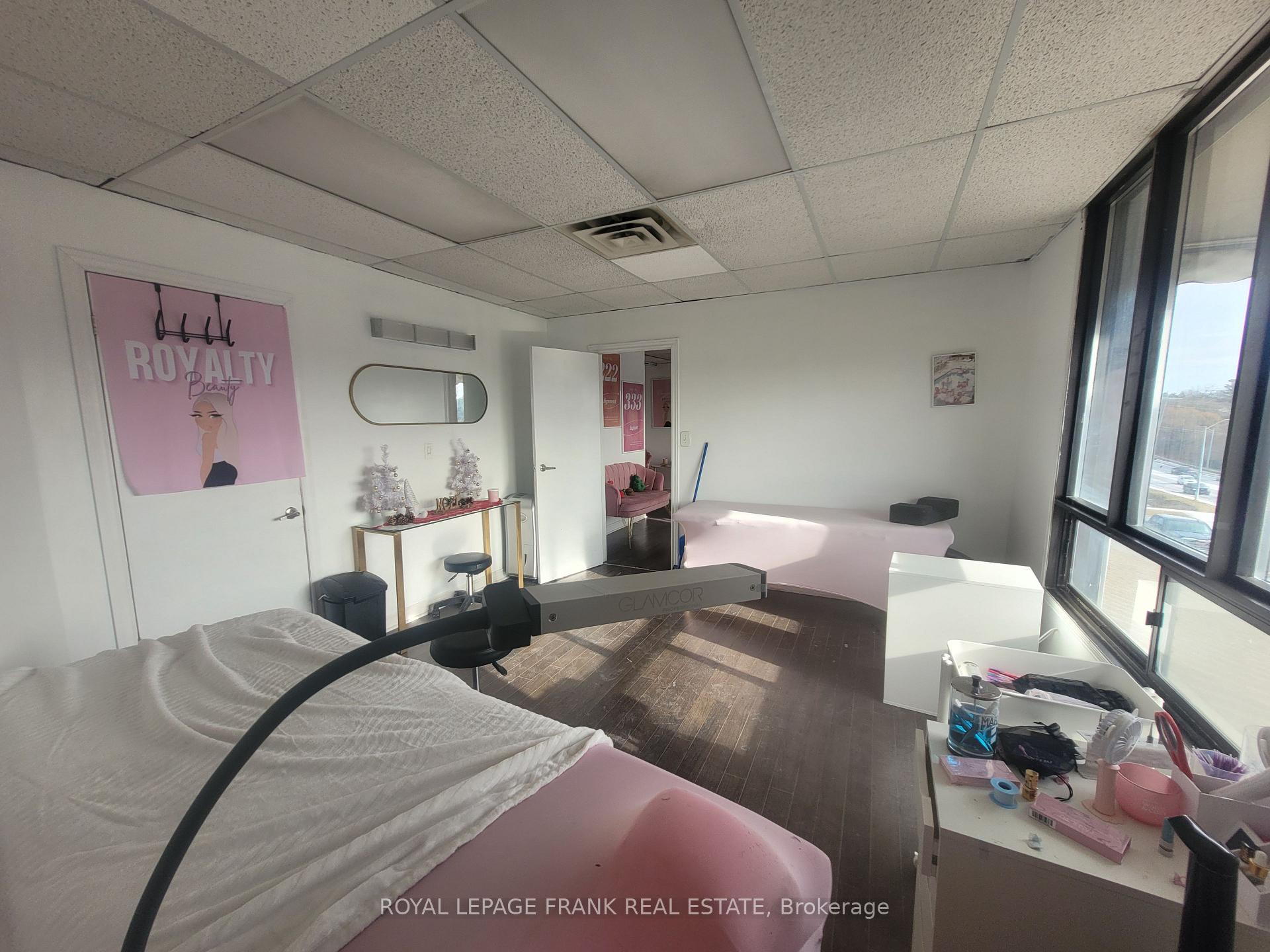 1500 King Street W Suite 204, Clarington — photo 4 of 5