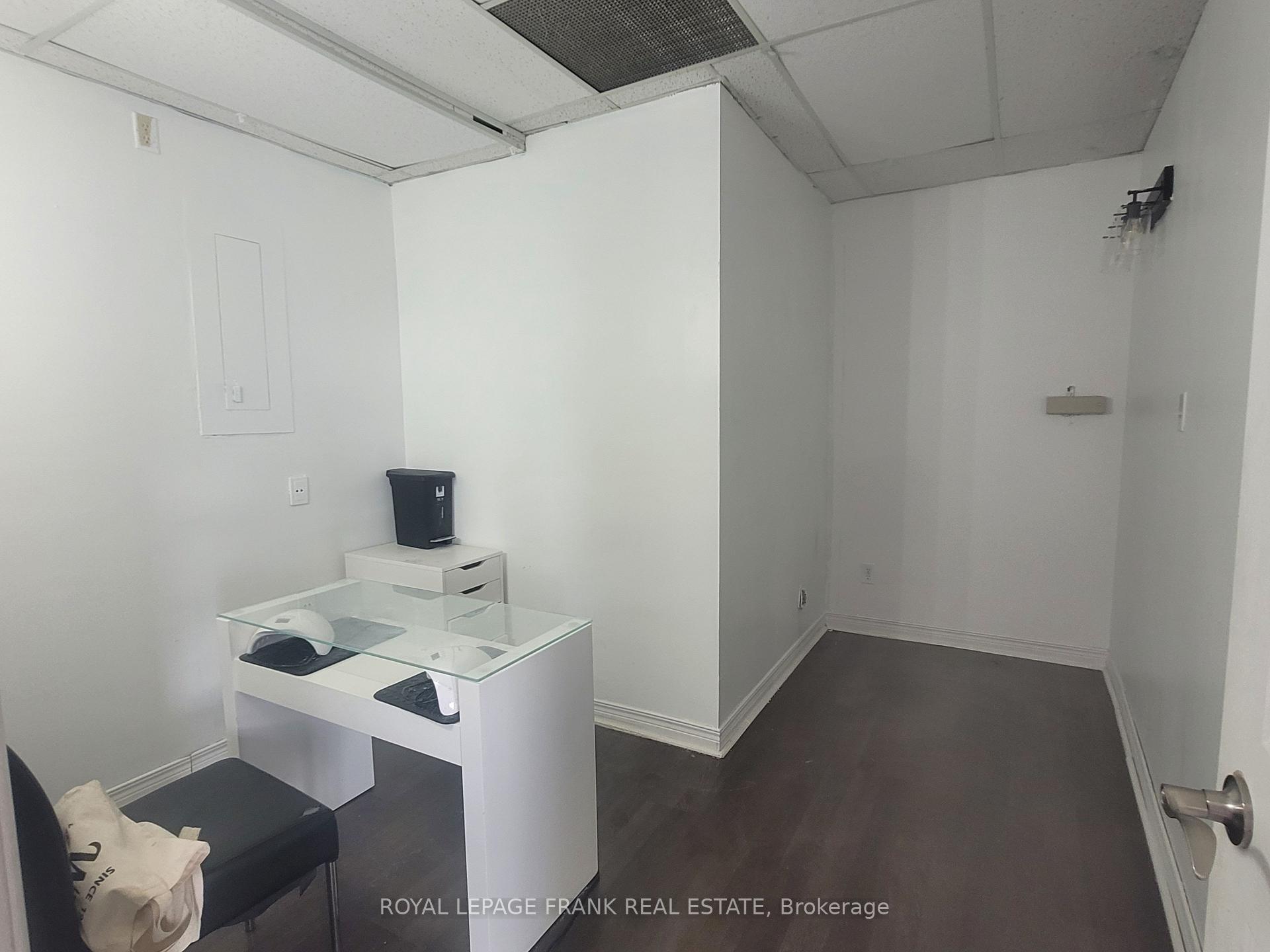 1500 King Street W Suite 204, Clarington — photo 5 of 5