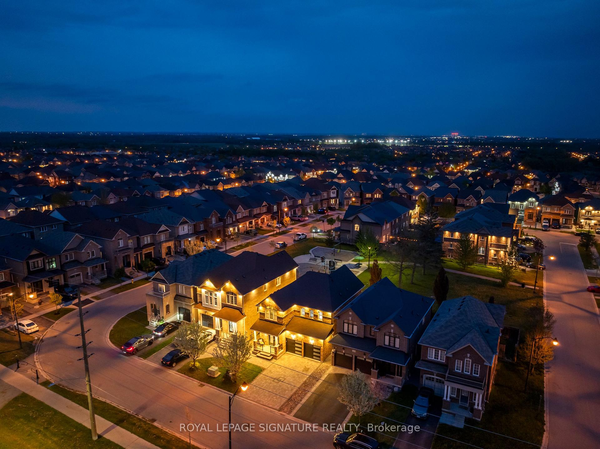 44 Keith-Wright Crescent, Ajax — photo 2 of 5