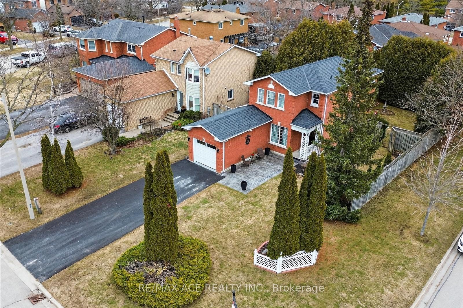 1 Aldcroft Crescent, Clarington, ON L1C 4P2 — Clarington, Ontario