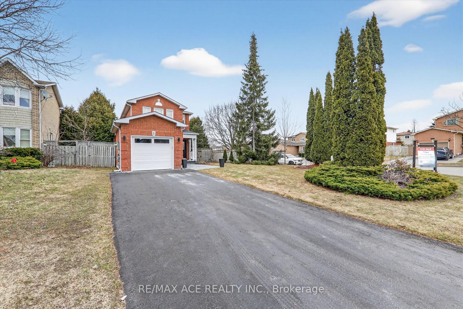 1 Aldcroft Crescent, Clarington — photo 4 of 5