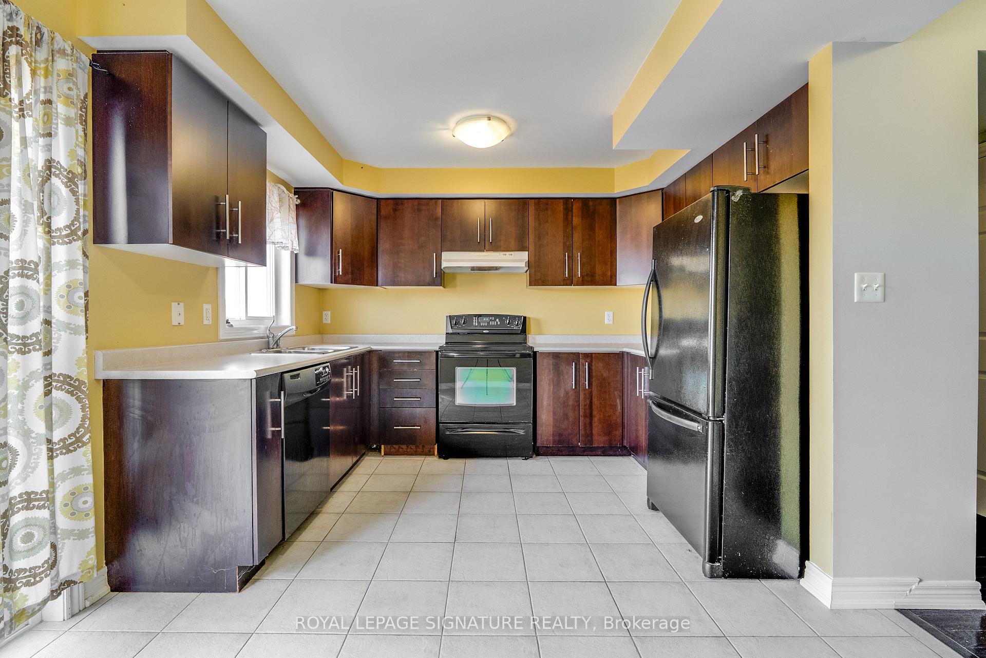 54 Oakins Lane, Ajax — photo 3 of 5