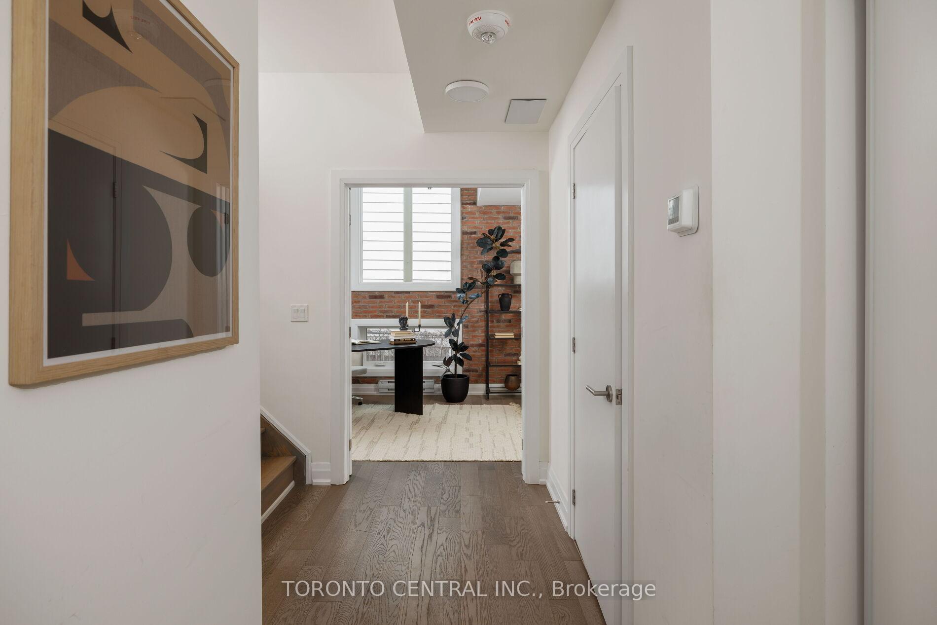 175 Jones Avenue 2, Toronto E01 — photo 3 of 5
