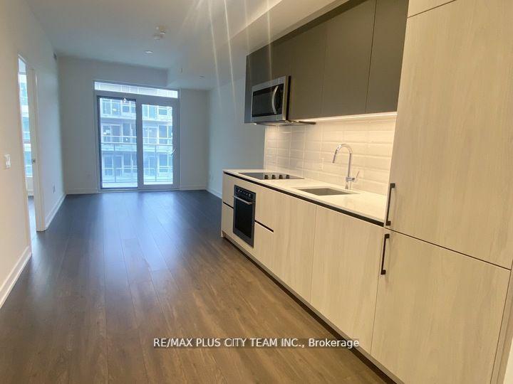 150 Logan Avenue 622, Toronto E01, ON M4M 0E4 — Toronto E01, Ontario