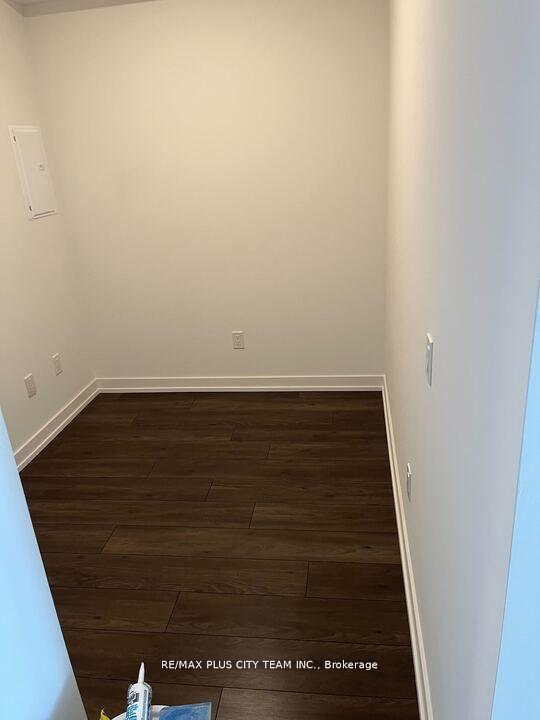 150 Logan Avenue 622, Toronto E01 — photo 5 of 5
