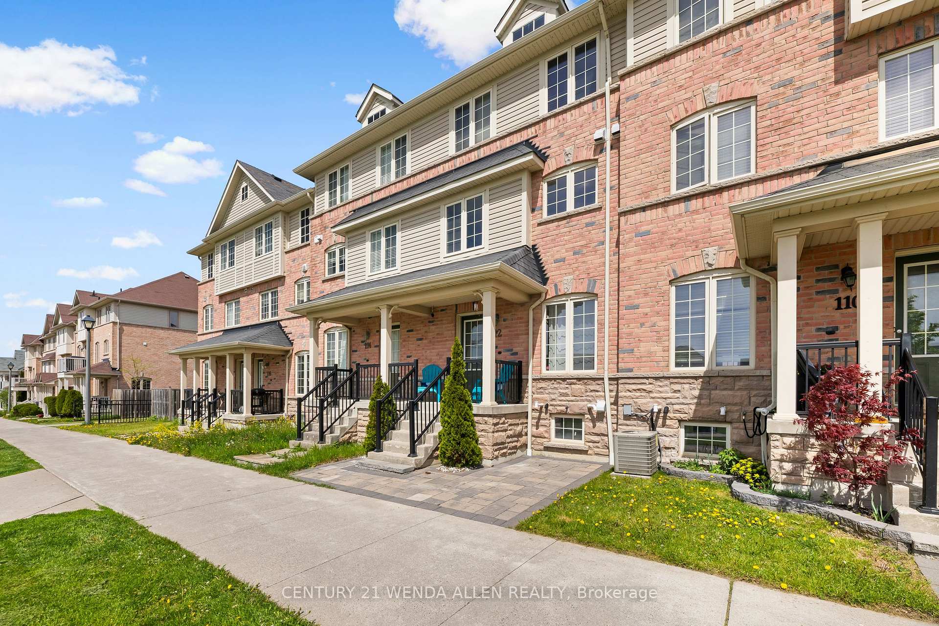 112 Goss Lane, Ajax, ON L1Z 0K9 — Ajax, Ontario