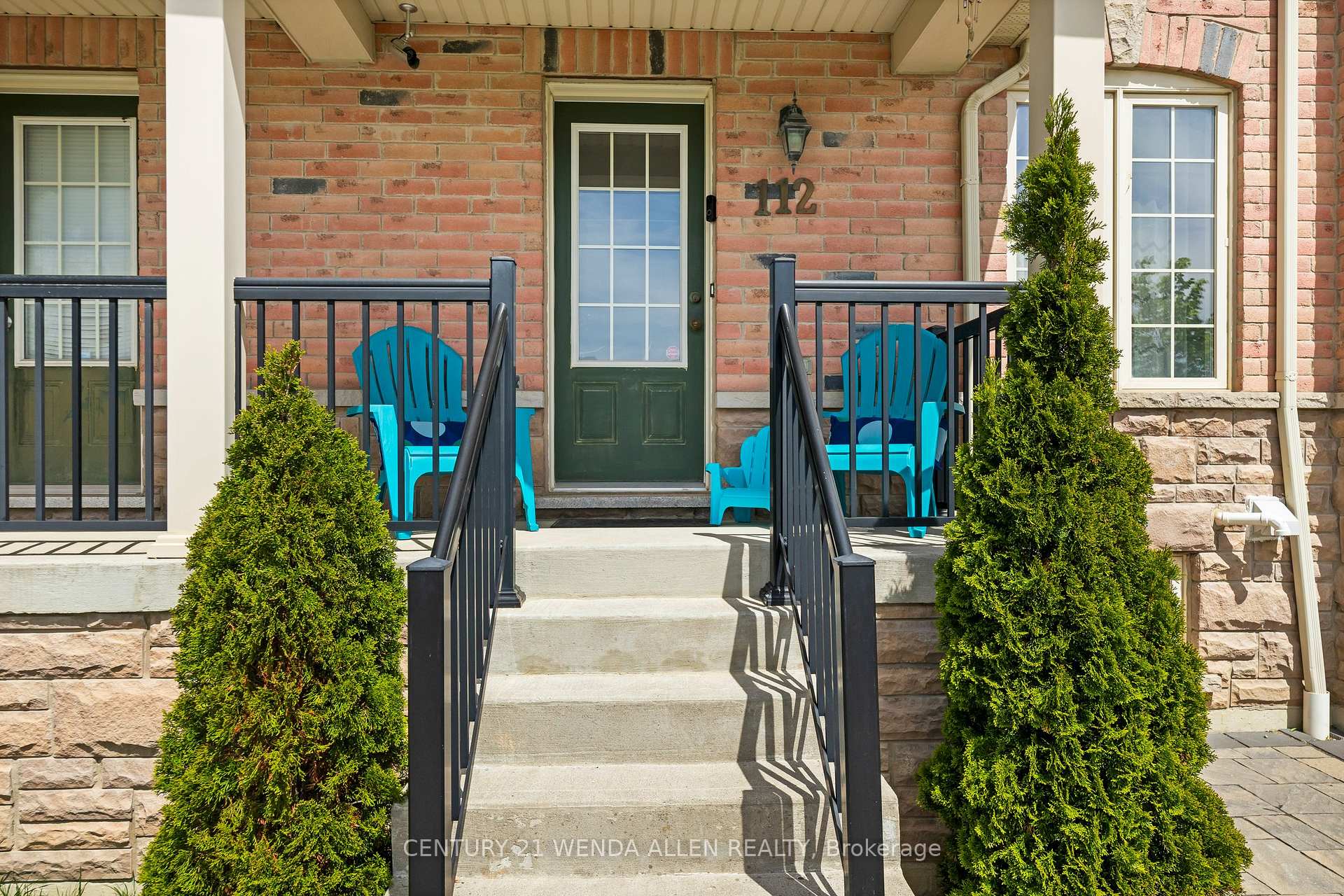 112 Goss Lane, Ajax — photo 2 of 5