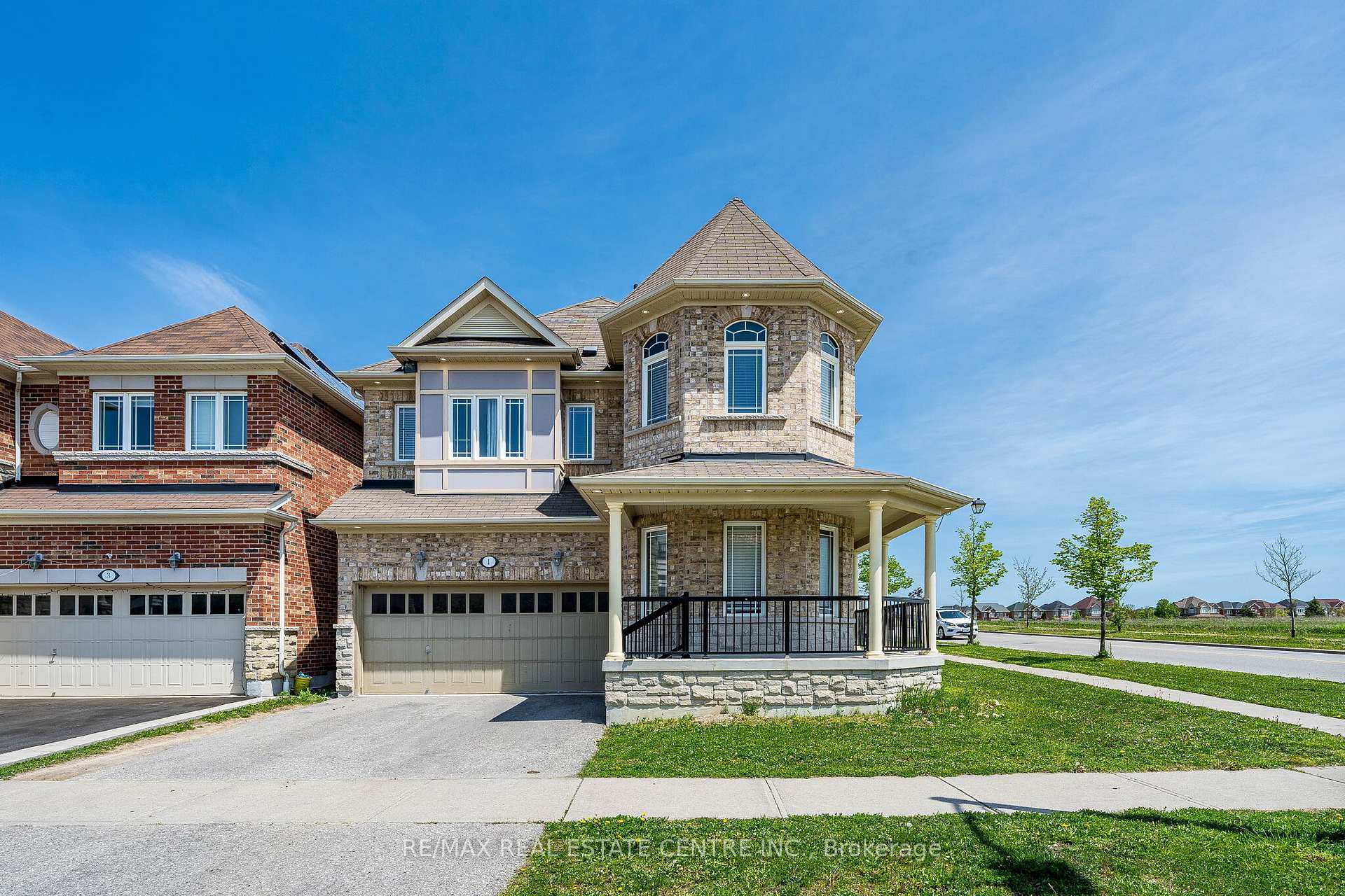 1 Arfield Avenue, Ajax, ON L1Z 0E9 — Ajax, Ontario