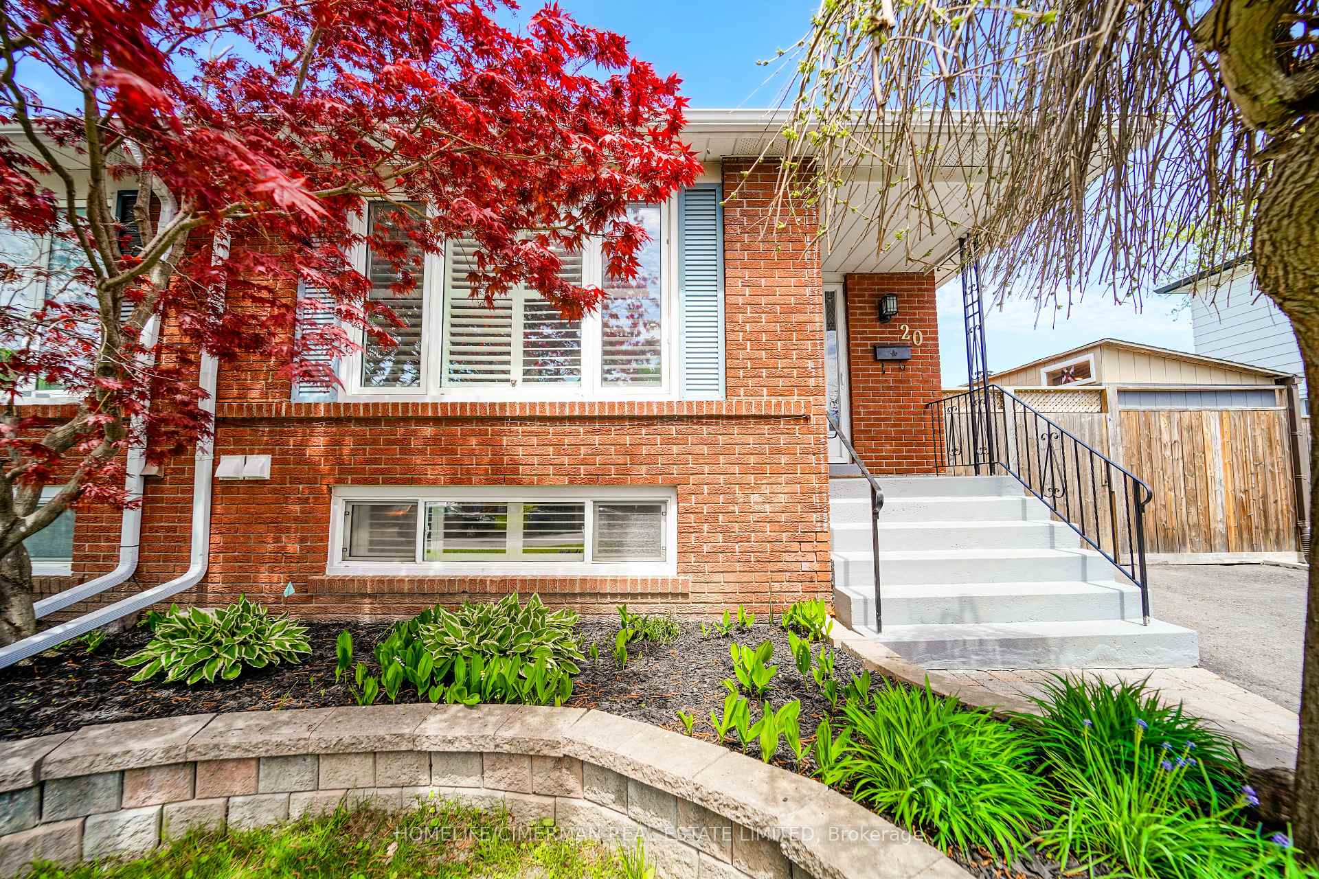 20 Lawrence Crescent, Clarington — photo 2 of 5