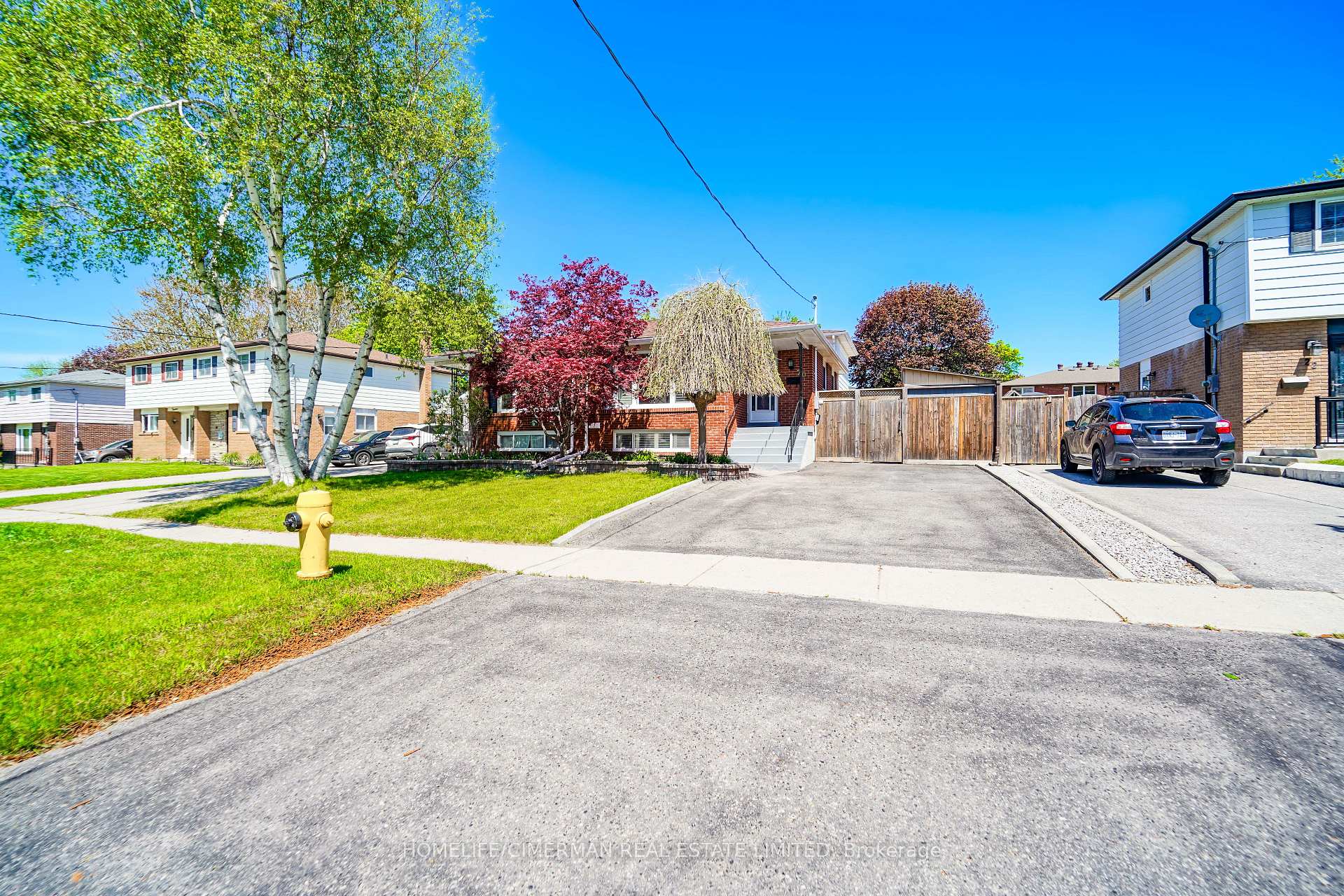 20 Lawrence Crescent, Clarington — photo 3 of 5