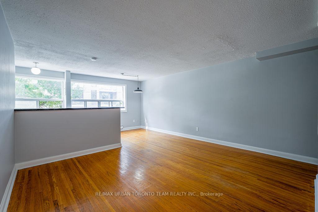 1346 Queen Street E 1, Toronto E01 — photo 3 of 5