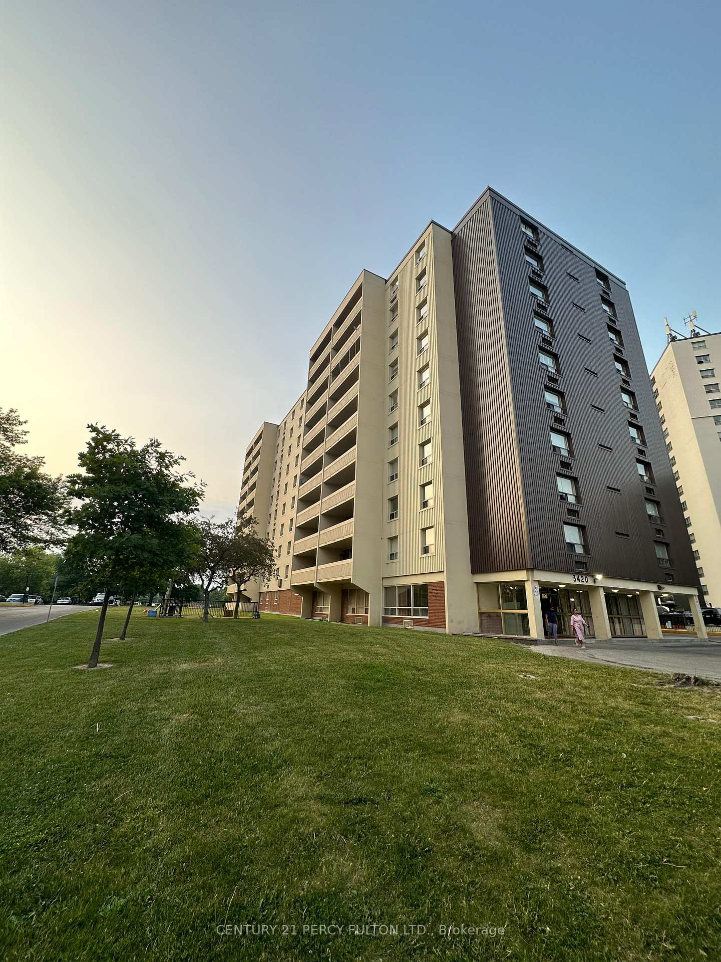3420 Eglinton Avenue E 404, Toronto E08, ON M1J 2H9 — Toronto E08, Ontario