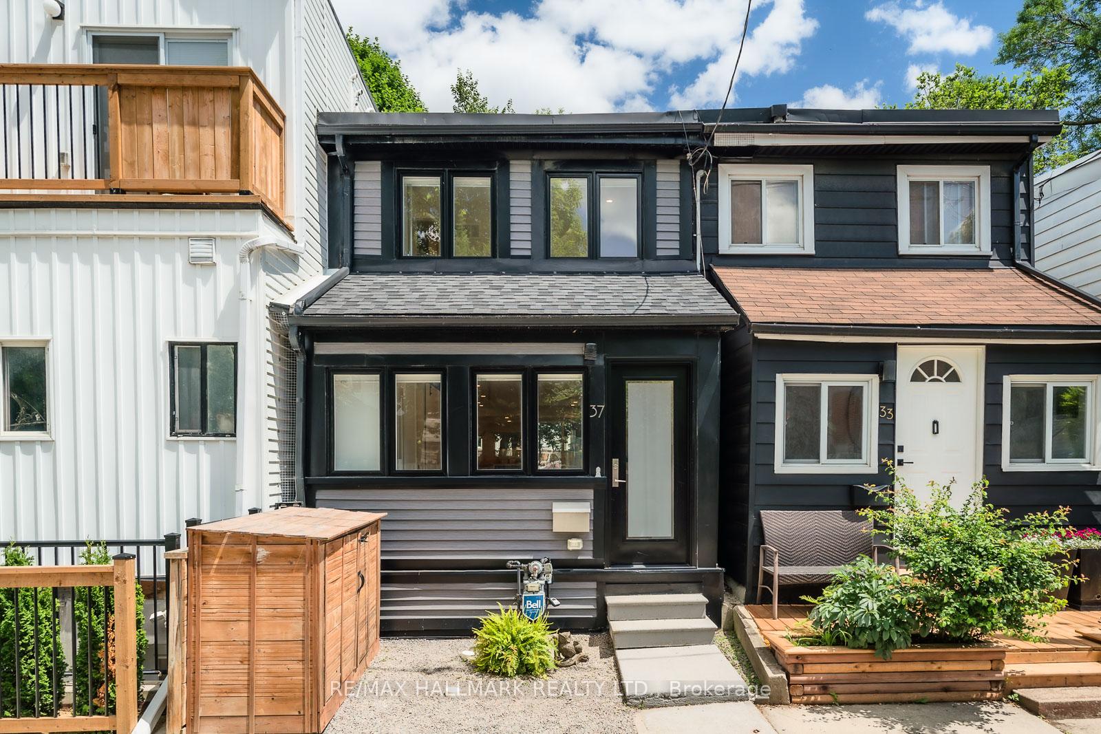 37 Craven Road, Toronto E01 — photo 2 of 5