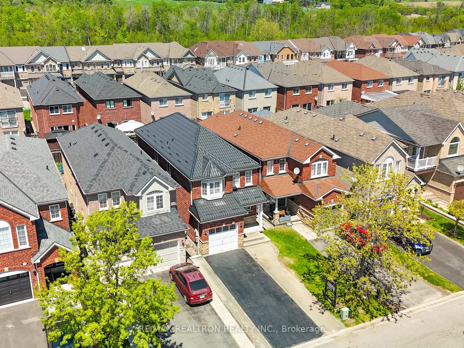 664 Sunbird Trail, Pickering — photo 2 of 5