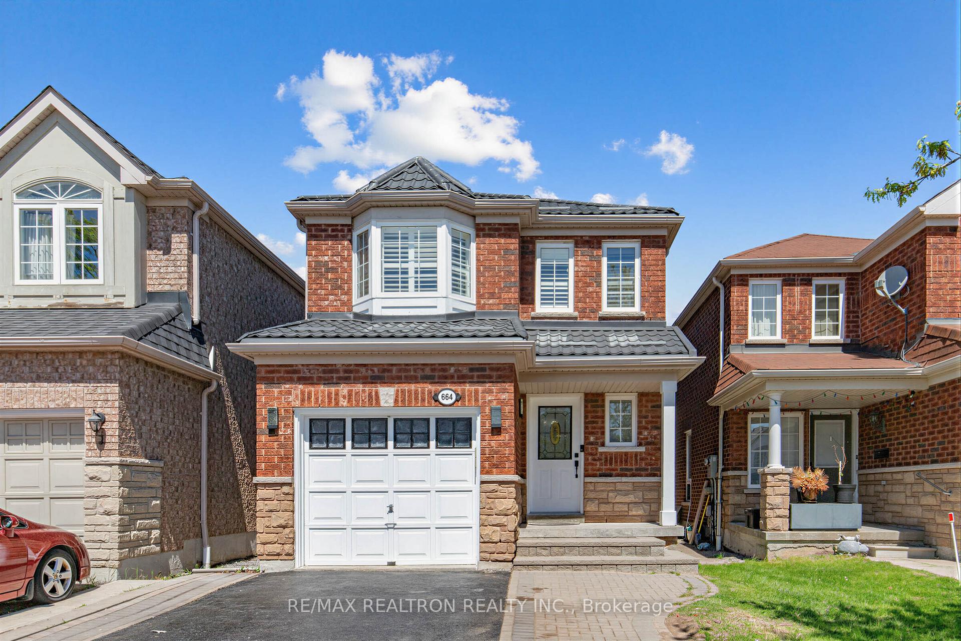 664 Sunbird Trail, Pickering — photo 4 of 5