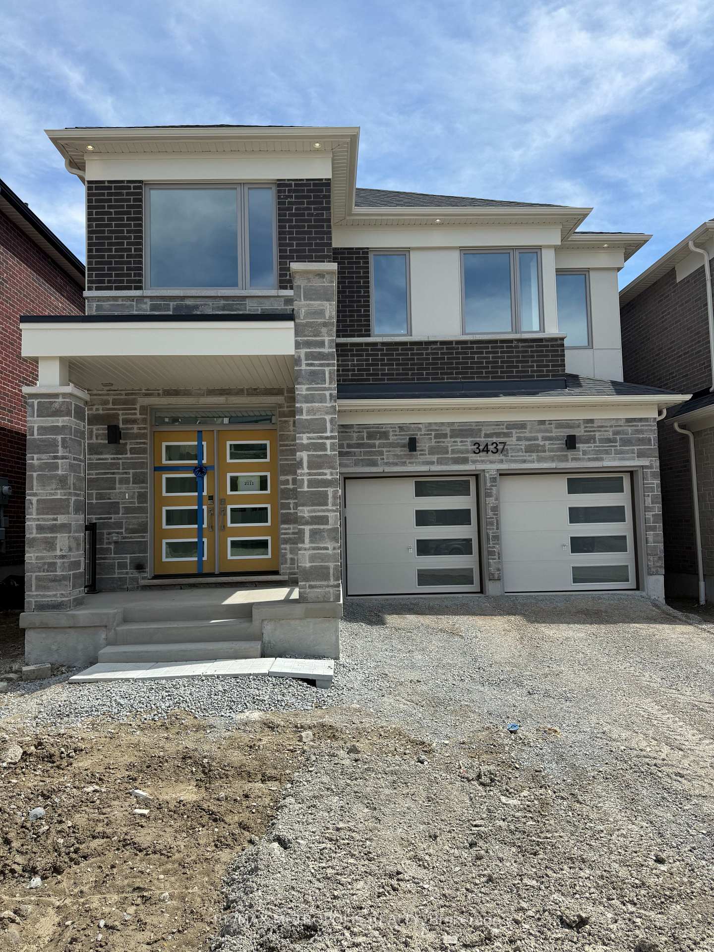 3437 Deepglade Path Main and 2nd floor, Pickering, ON L1X 0V5 — Pickering, Ontario