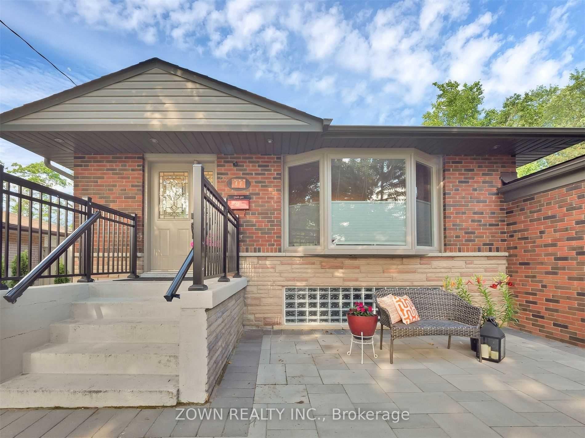 41 Morna Avenue, Toronto E08, ON M1E 2A9 — Toronto E08, Ontario