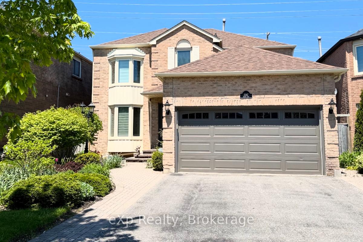 1067 Maury Crescent, Pickering — photo 2 of 5