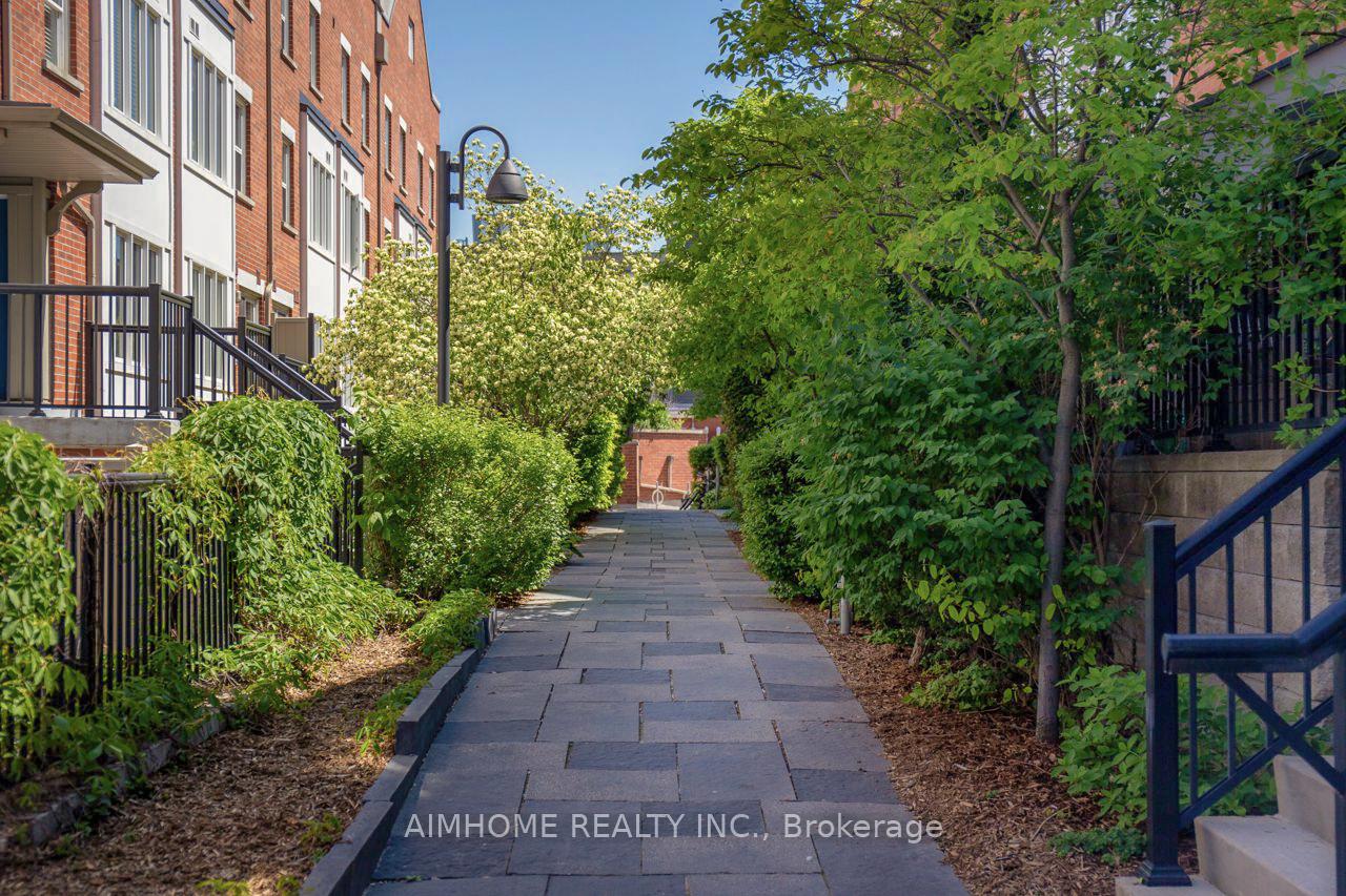 29 Frances Loring Lane 6, Toronto E01 — photo 4 of 5
