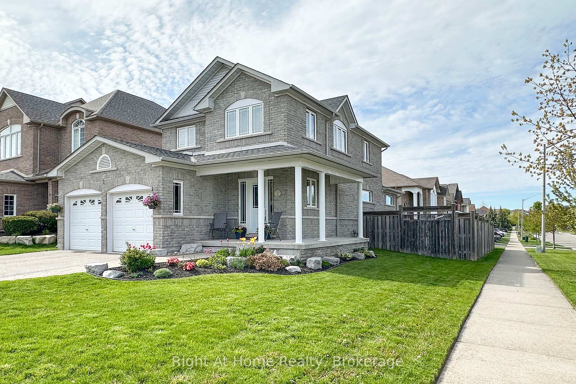 2 Cousins Street, Clarington — photo 2 of 5