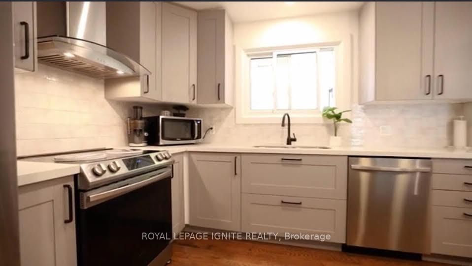 229 Liberty Street N, Clarington — photo 3 of 5