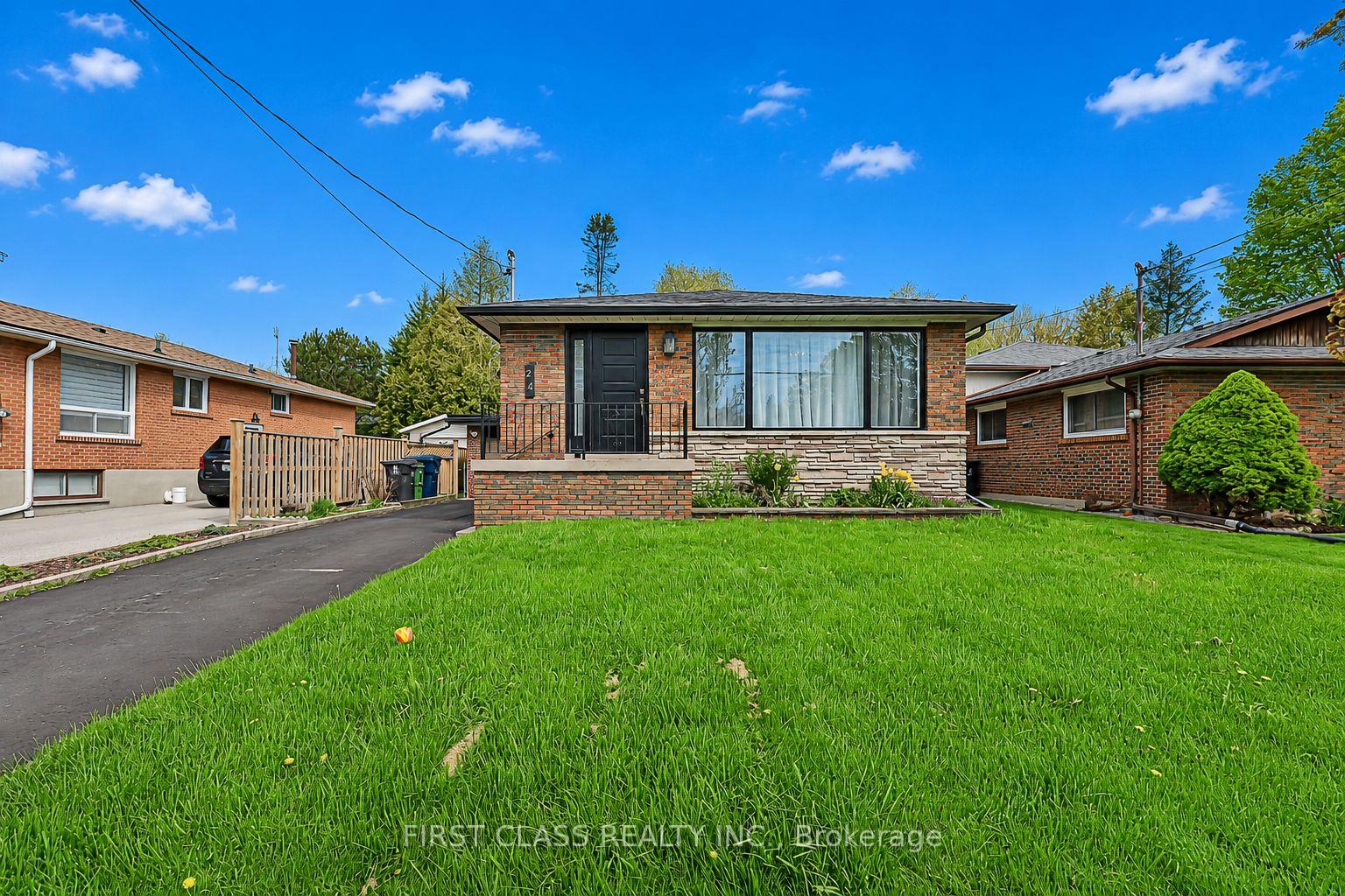 24 Fintona Avenue, Toronto E08 — photo 2 of 5