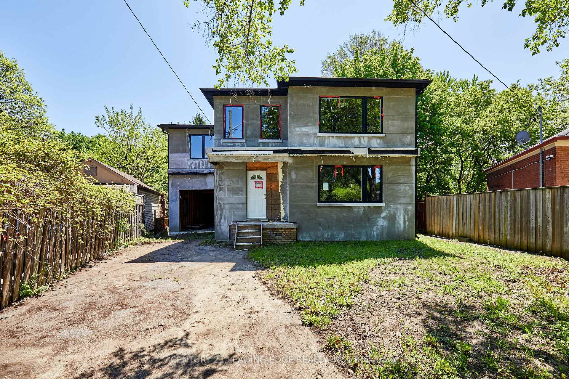 213 Phyllis Avenue, Toronto E08, ON M1M 1Y9 — Toronto E08, Ontario