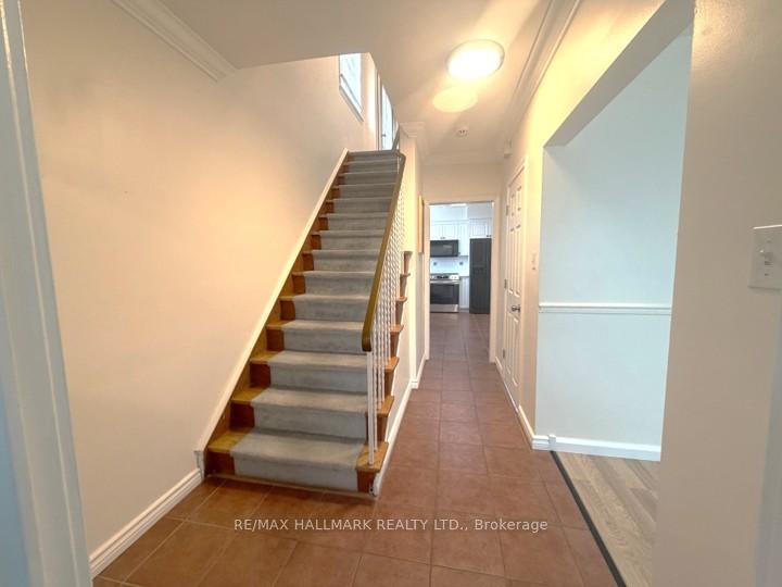 92 Guildwood Parkway, Toronto E08 — photo 2 of 5