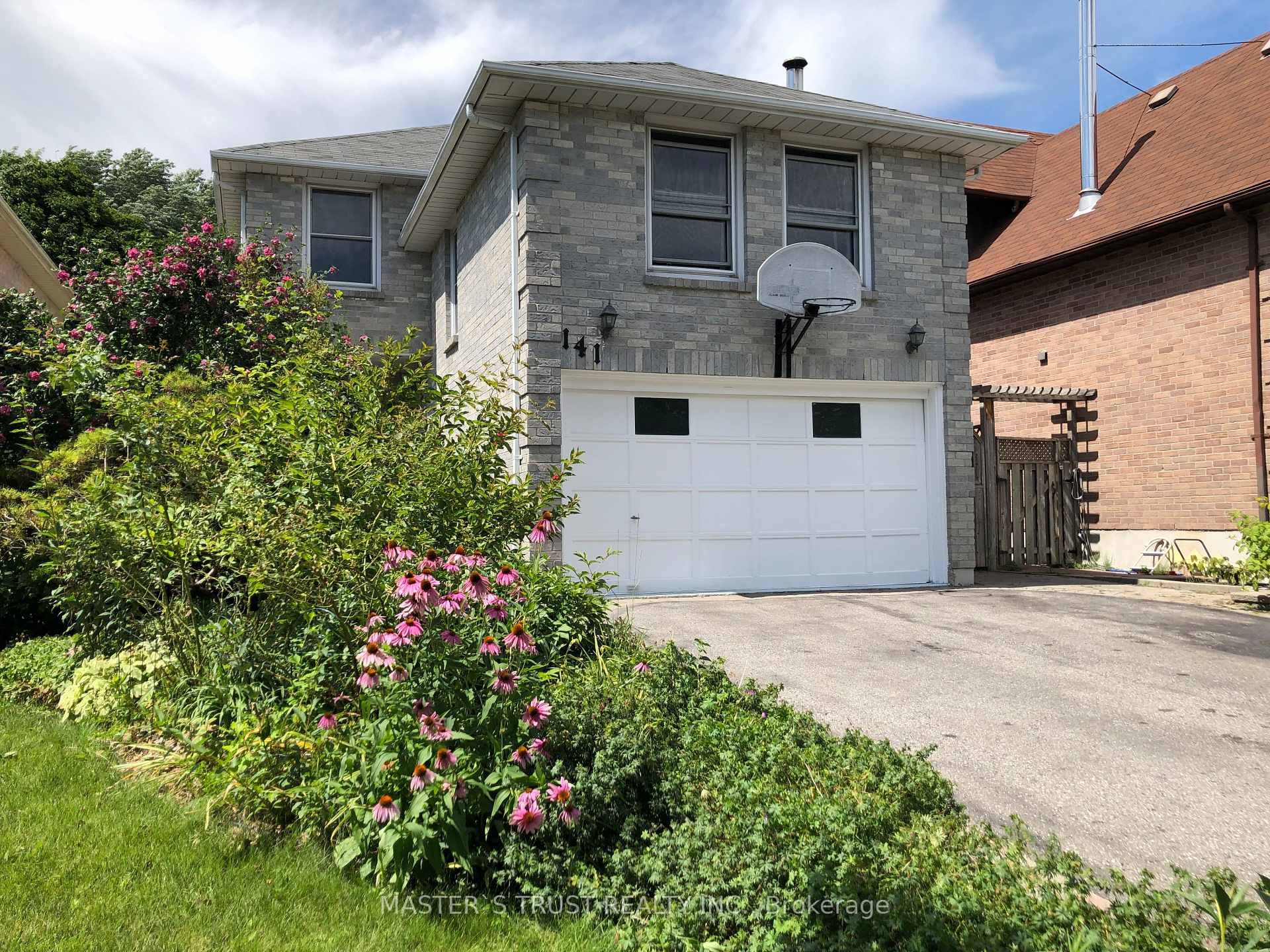141 Ravenscroft Road, Ajax, ON L1T 1Y2 — Ajax, Ontario