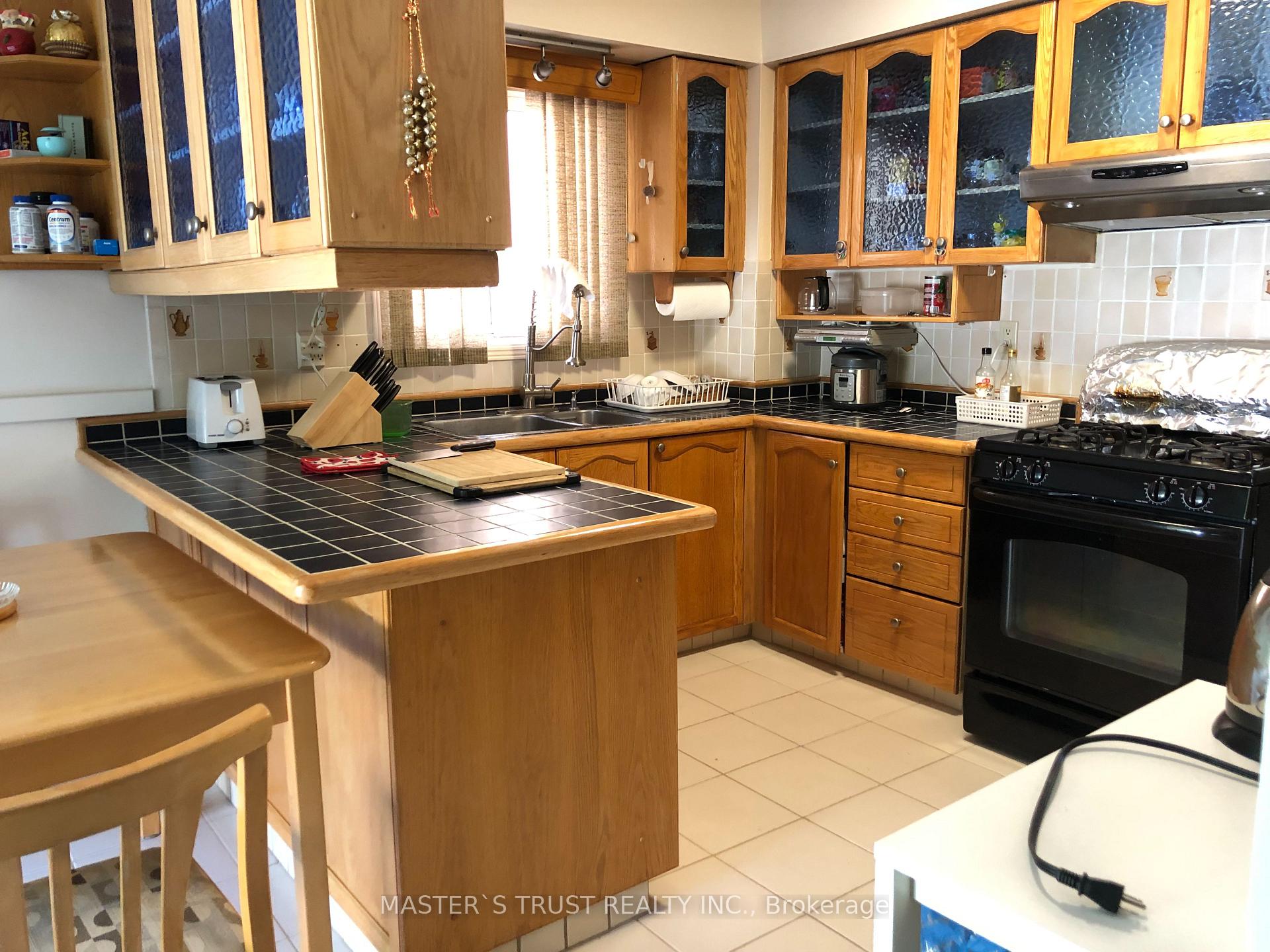 141 Ravenscroft Road, Ajax — photo 5 of 5