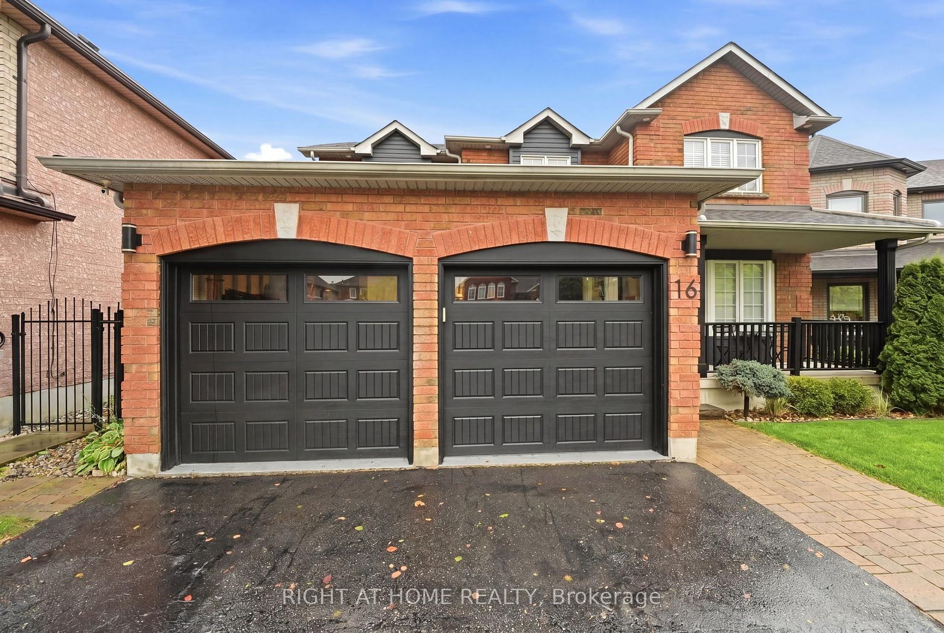 16 Mcneilage Court, Ajax — photo 3 of 5