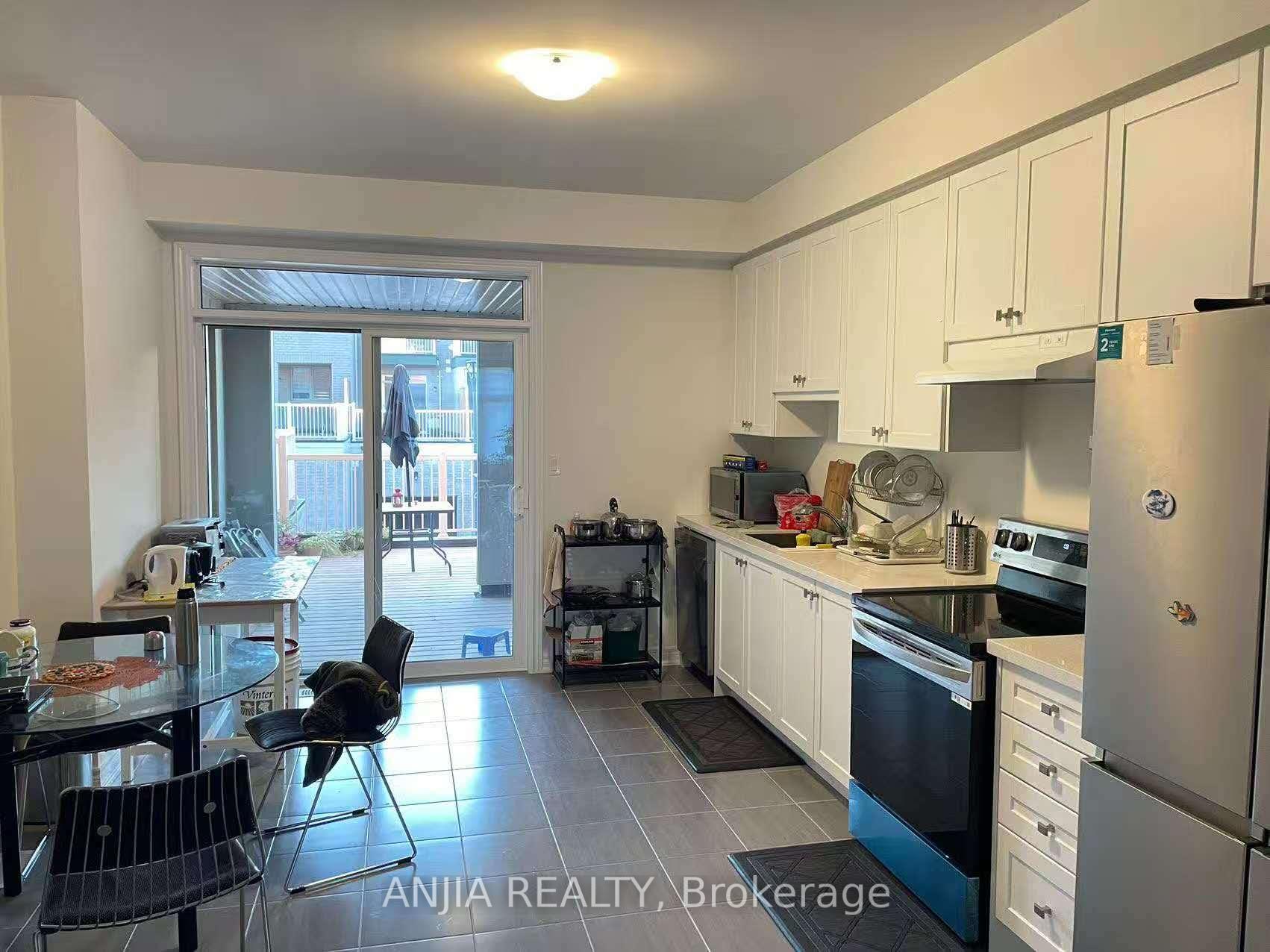 2863 Whites Road, Pickering — photo 4 of 5