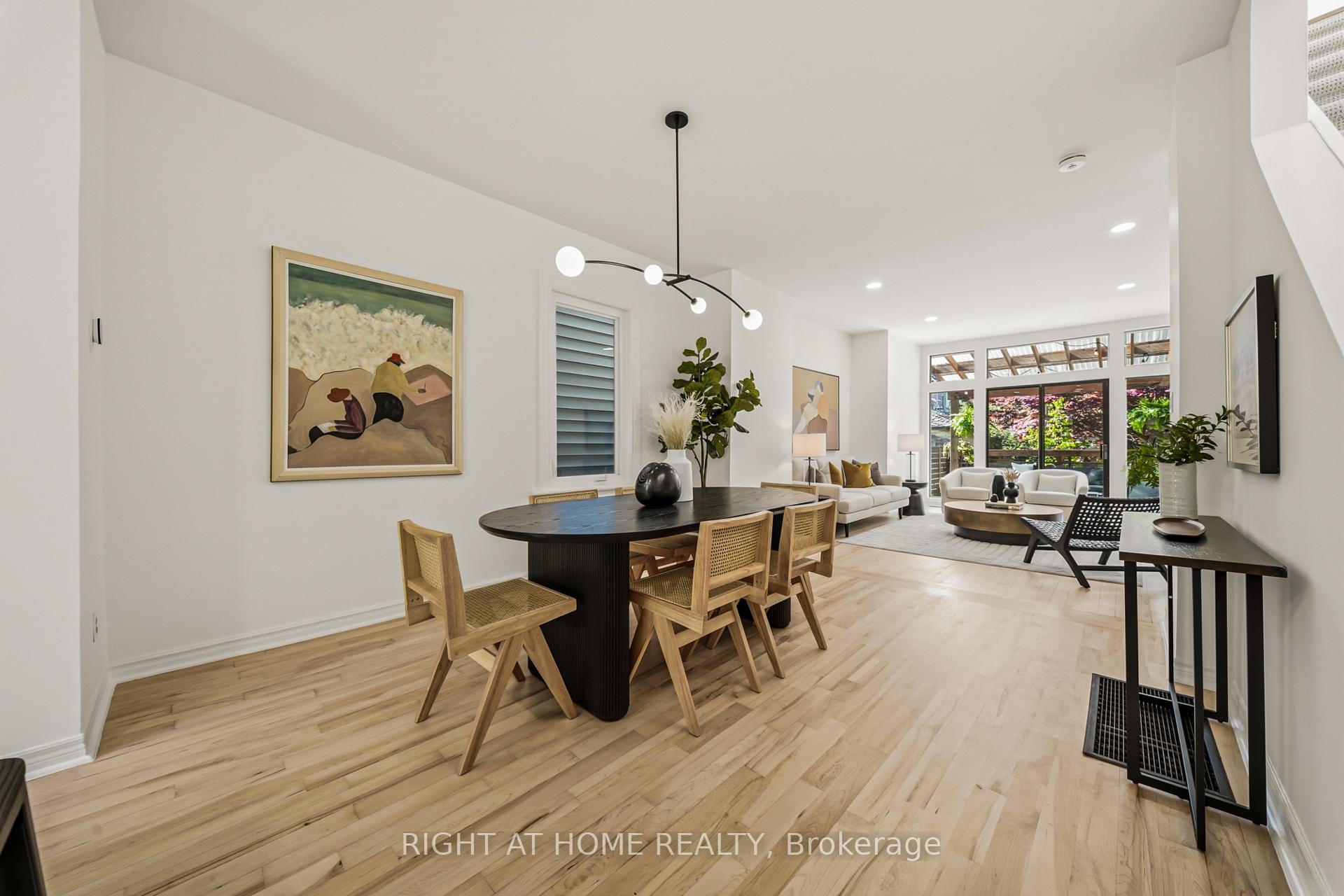 304 Riverdale Avenue, Toronto E01, ON M4J 1A2 — Toronto E01, Ontario