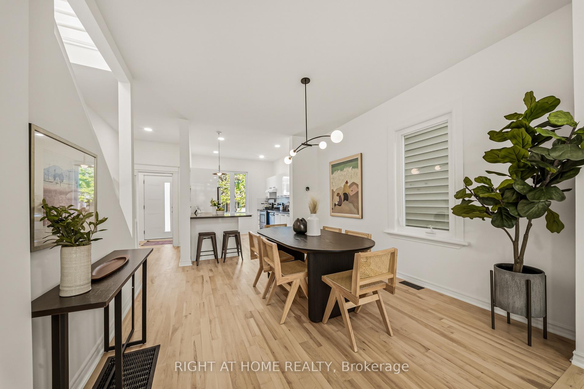 304 Riverdale Avenue, Toronto E01 — photo 5 of 5