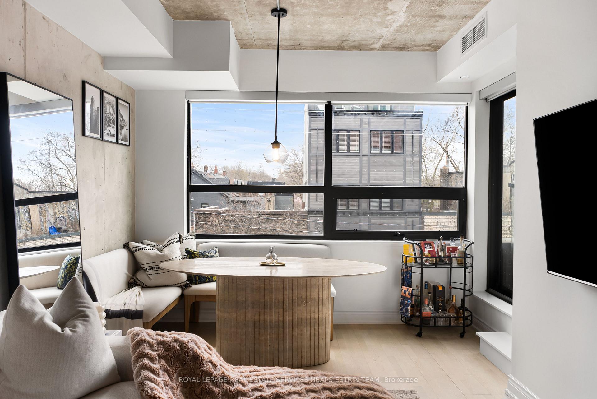246 Logan Avenue 312, Toronto E01 — photo 5 of 5