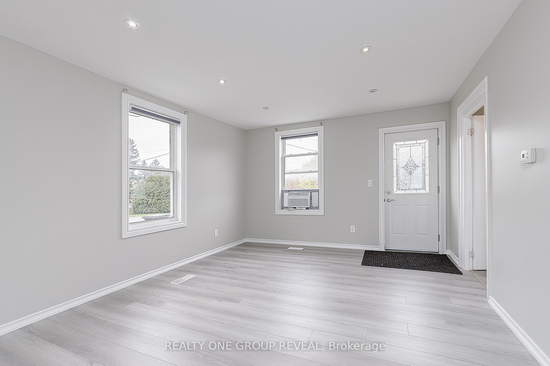 1524 Nash Road, Clarington — photo 4 of 5