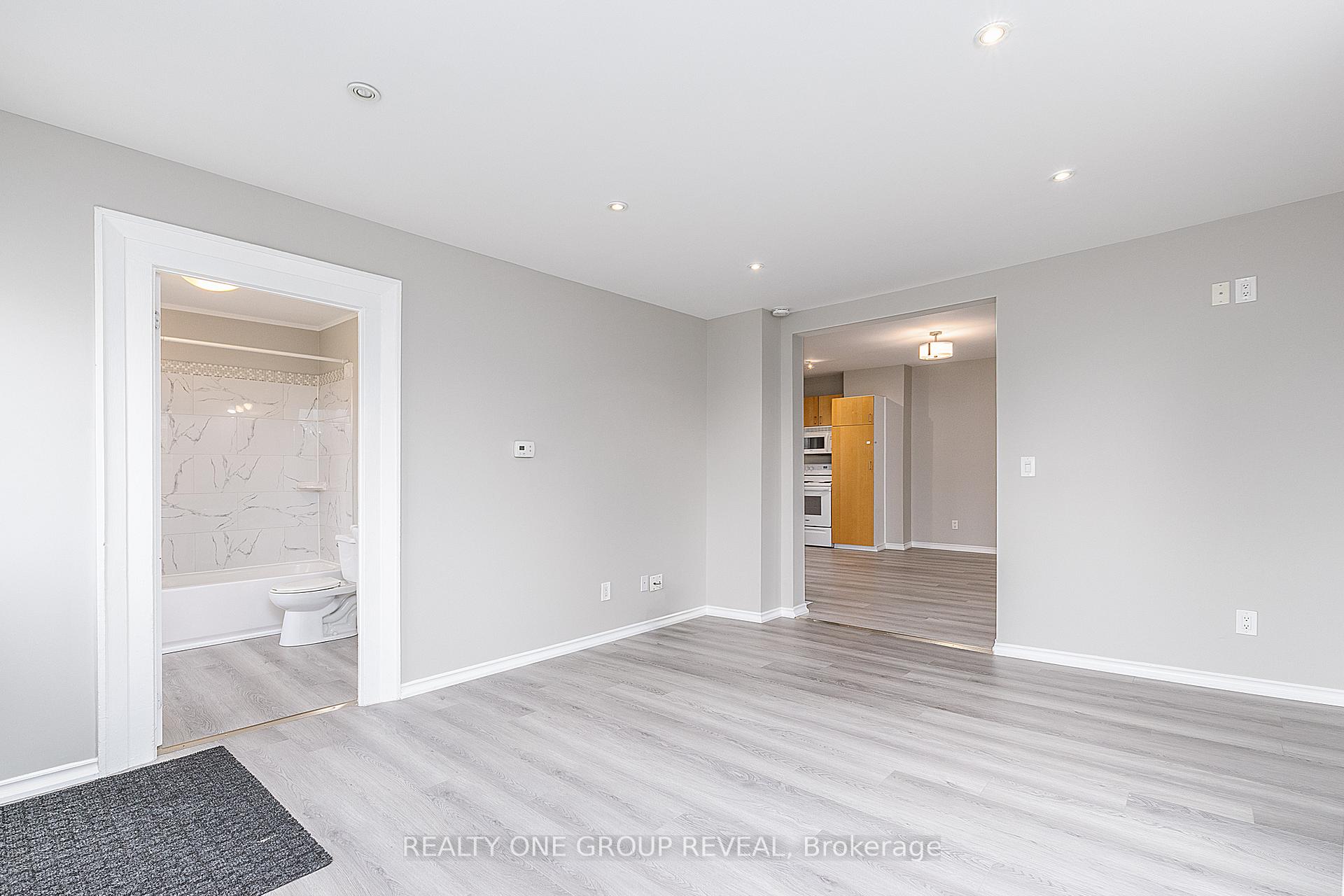1524 Nash Road, Clarington — photo 5 of 5