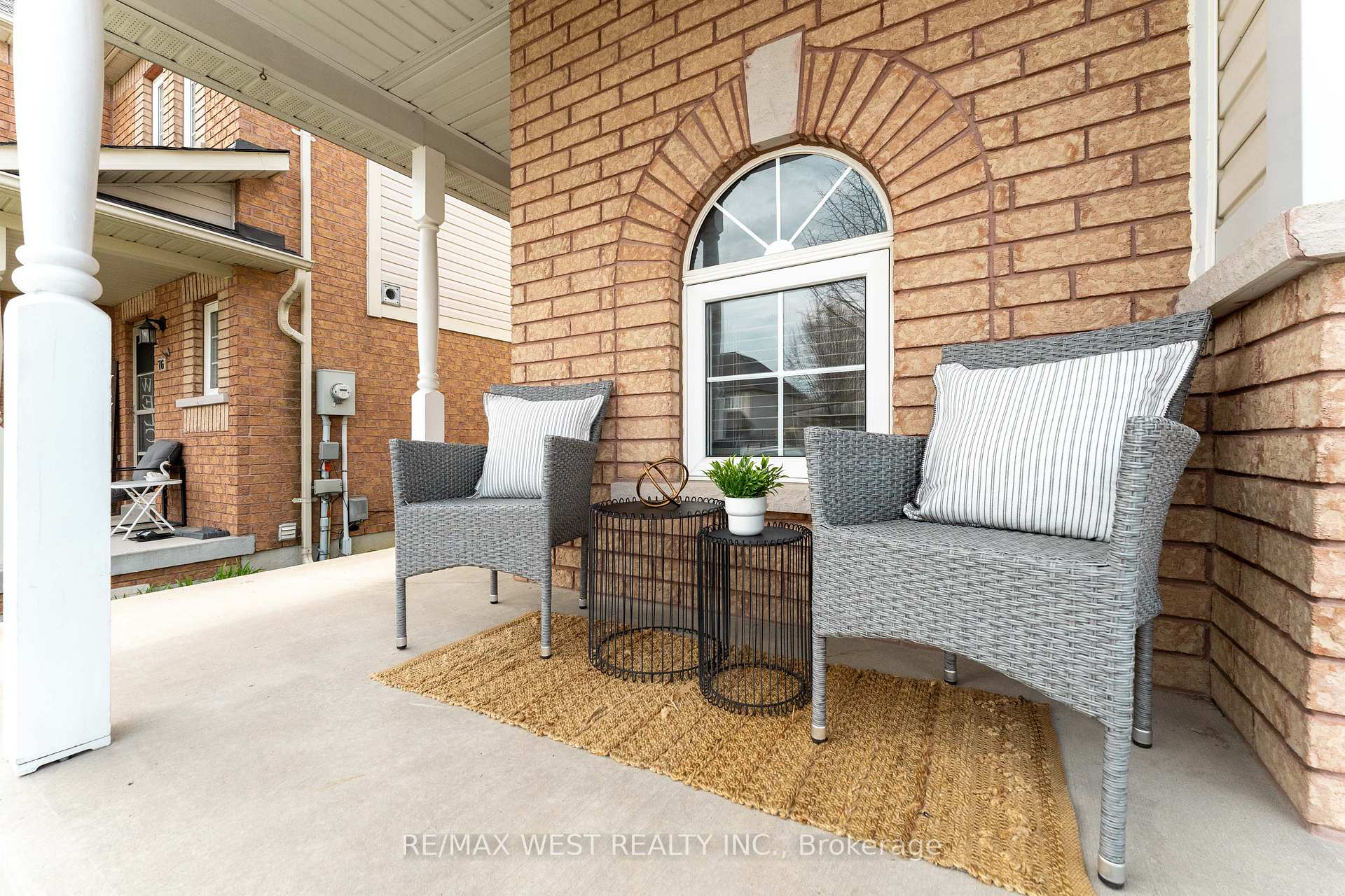 72 Bannister Street, Clarington — photo 3 of 5
